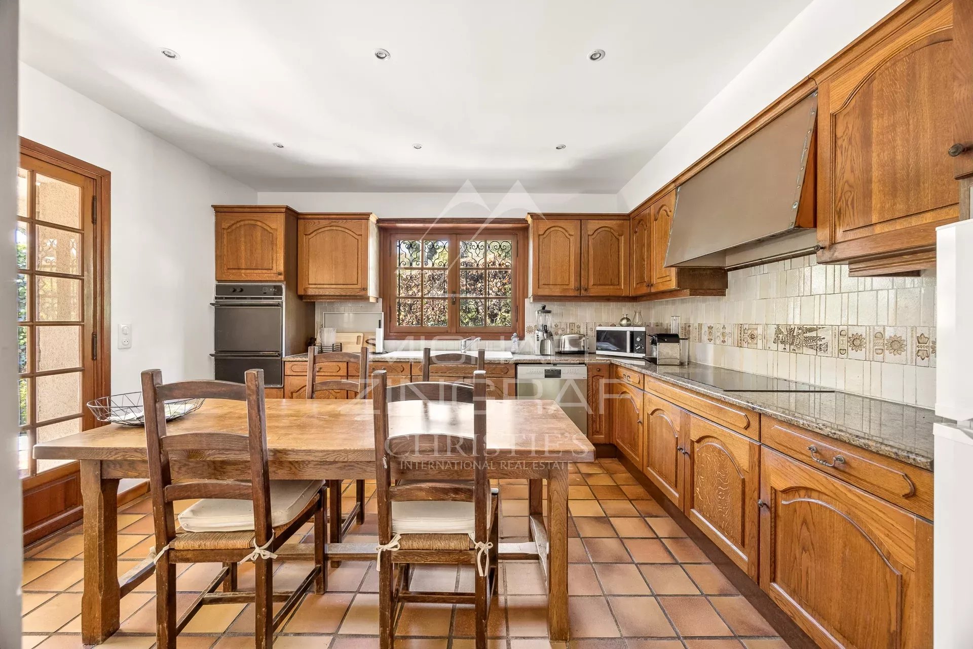 Cap d’Antibes – Villa mit Meerblick und ruhiger Lage