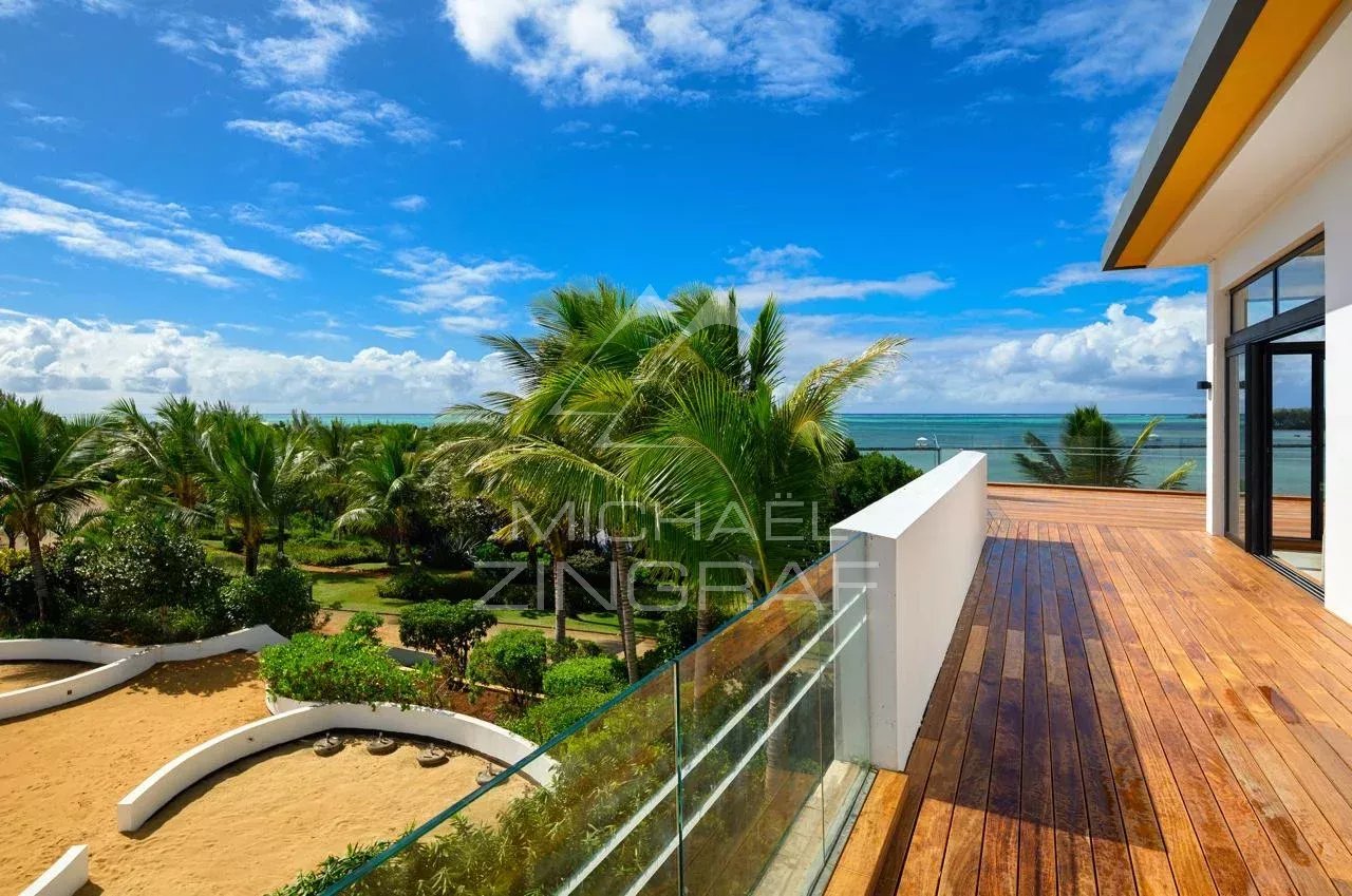 Penthouse d’Exception de 4 Chambres avec Vue Panoramique sur le Lagon à Azuri Golf & Beachfront Village