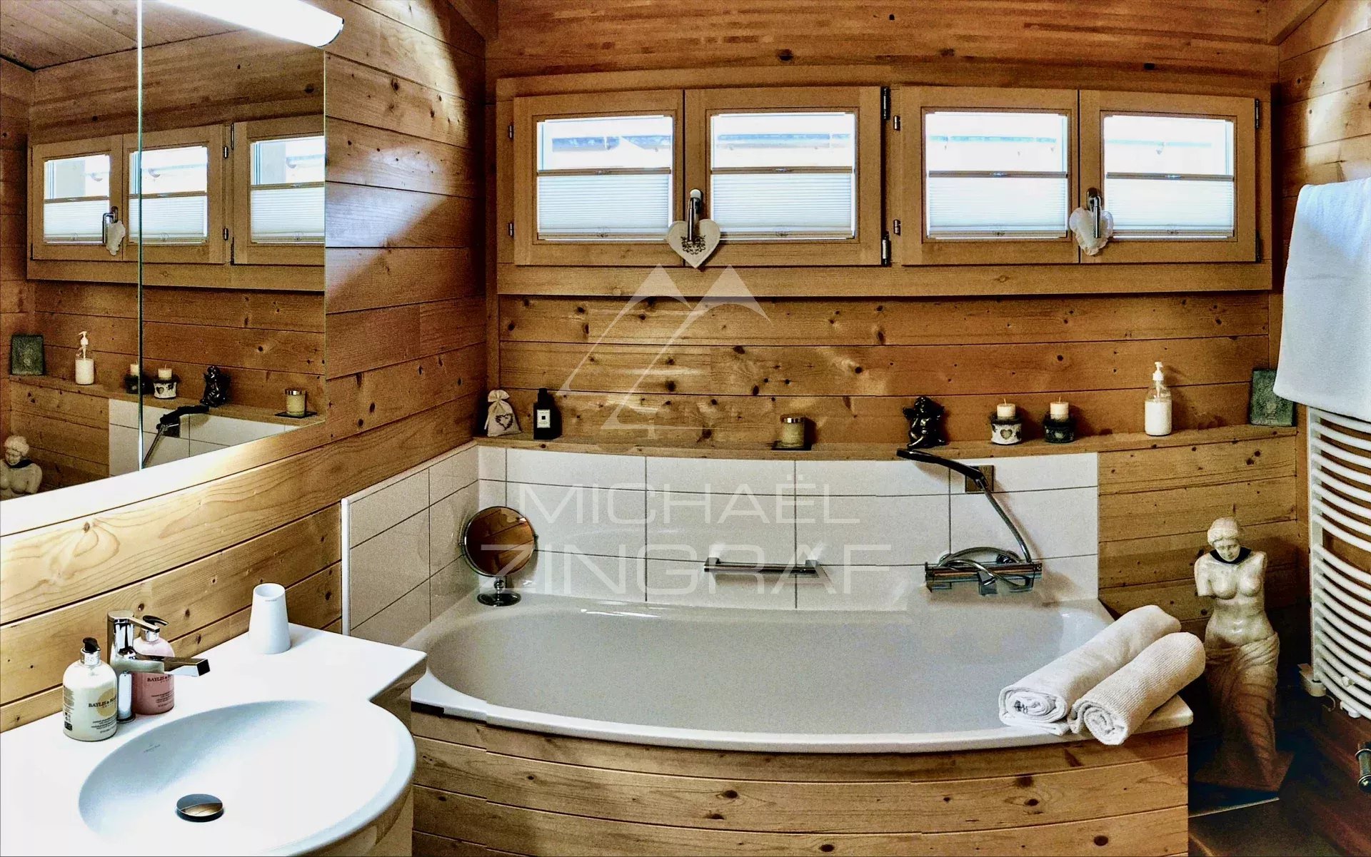 Petit chalet chaleureux à Gsteig