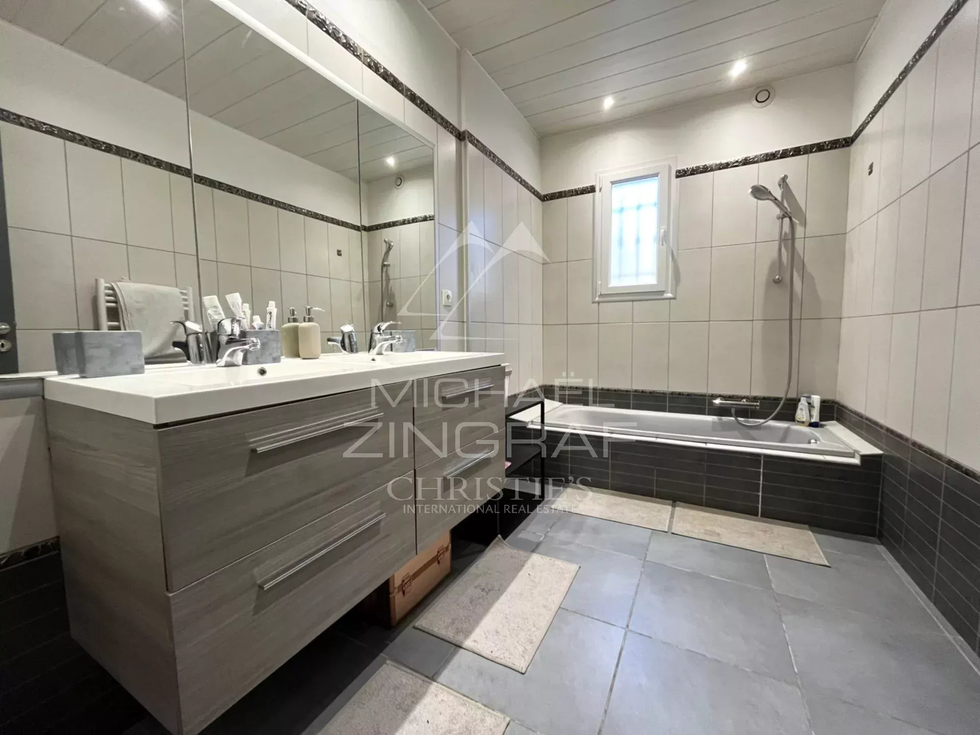 Proche Nice - Charmante propriété familiale