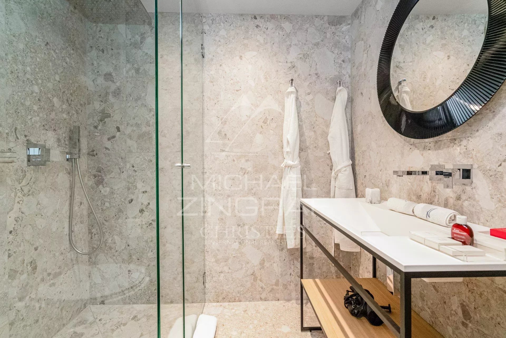 Ramatuelle – Superb authentic property with sea views