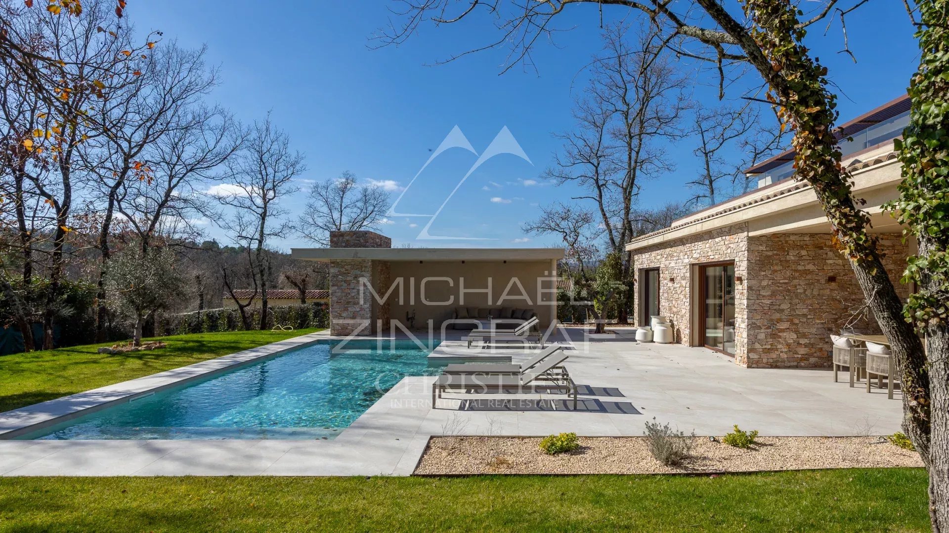 Exklusive Villa im Herzen des Anwesens