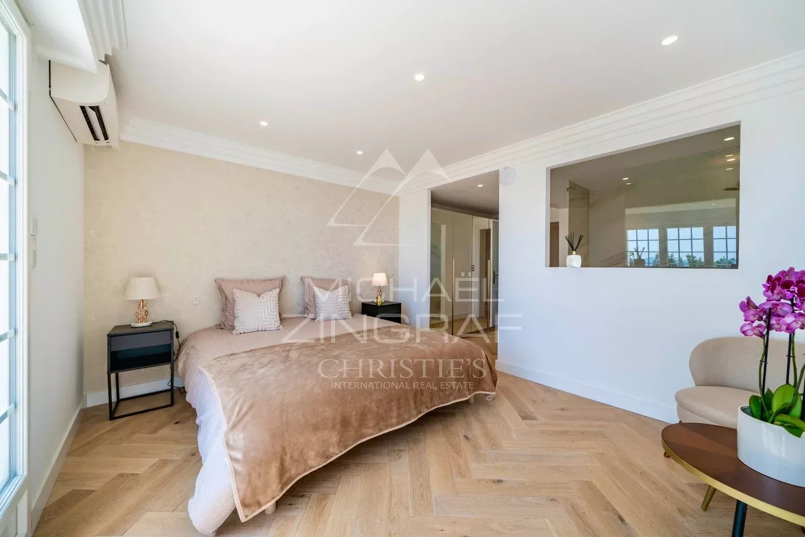 Aux portes de Cannes - Villa vue mer panoramique - 11 suites