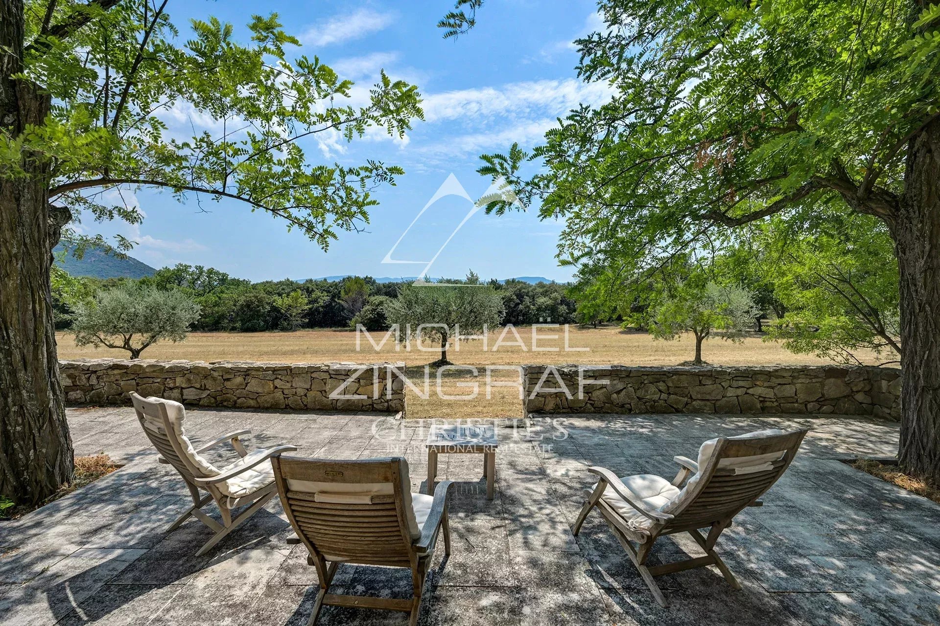À 30 minutes d'Aix-en-Provence – Authentique bastide du XIXᵉ siècle au cœur d'un domaine de plus de 5 hectares
