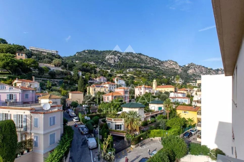 Wunderschöne Dachgeschosswohnung mit Terrasse und Garage