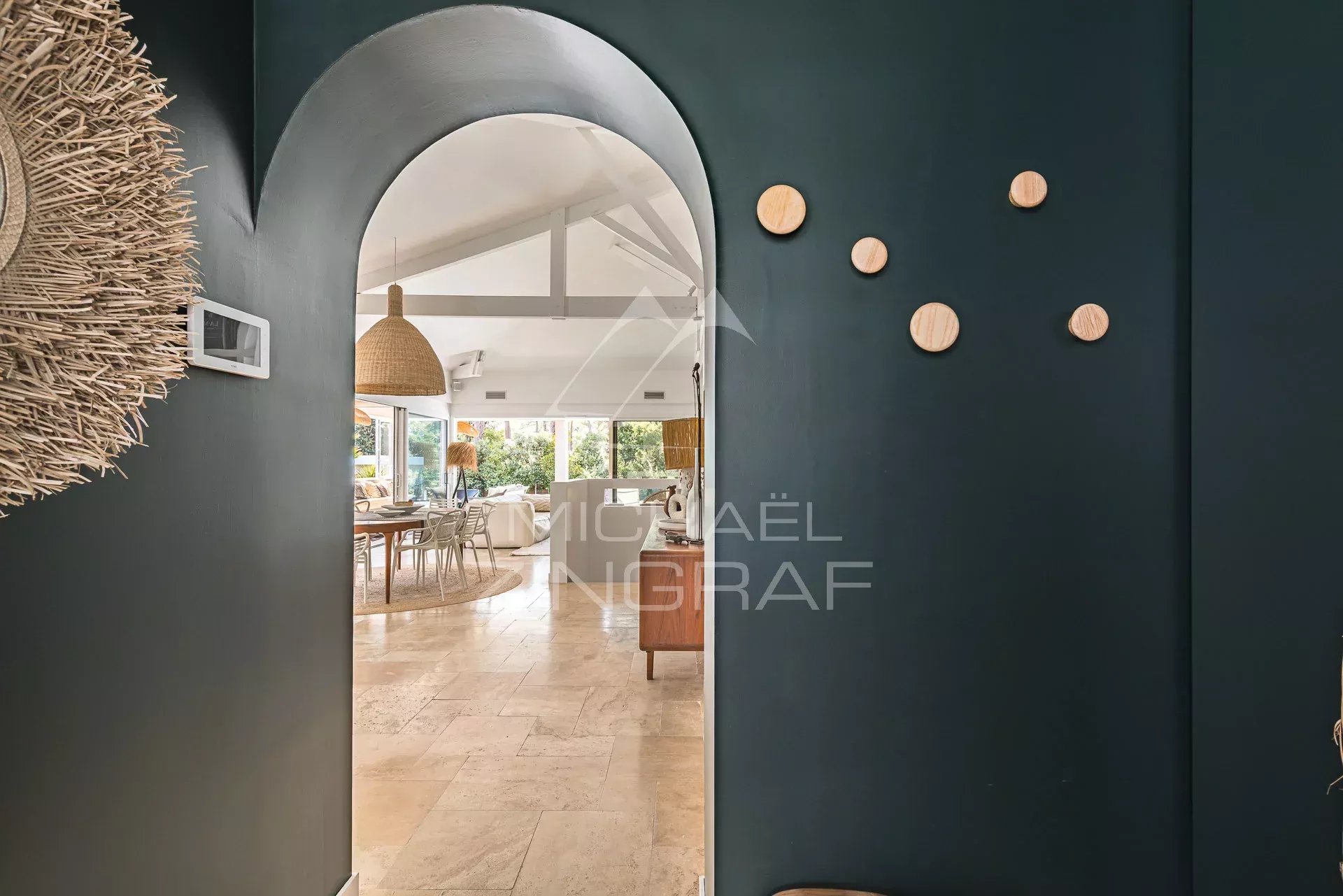 Außergewöhnliches Haus in ruhiger Lage