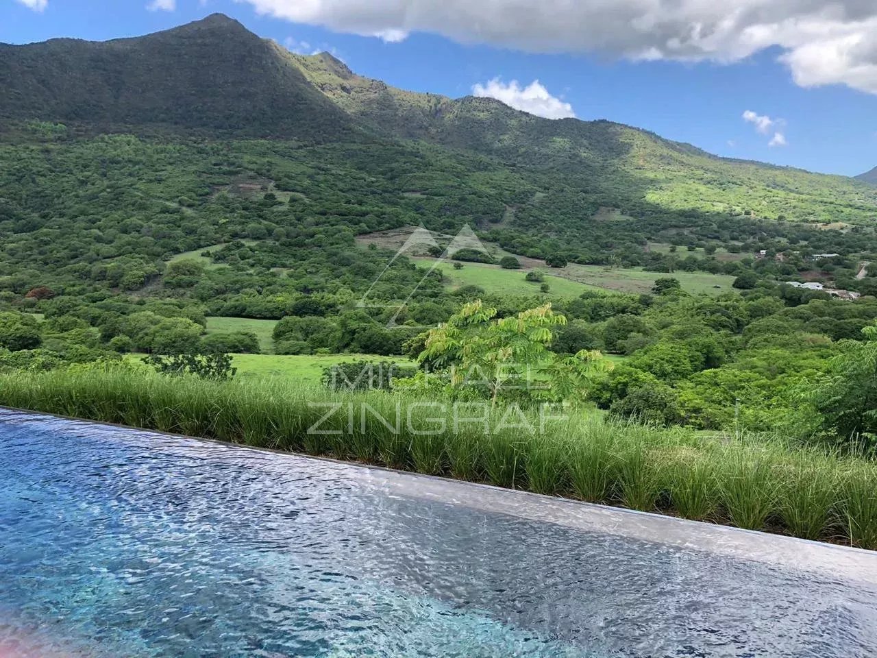Exceptional Luxury Villa in Black River