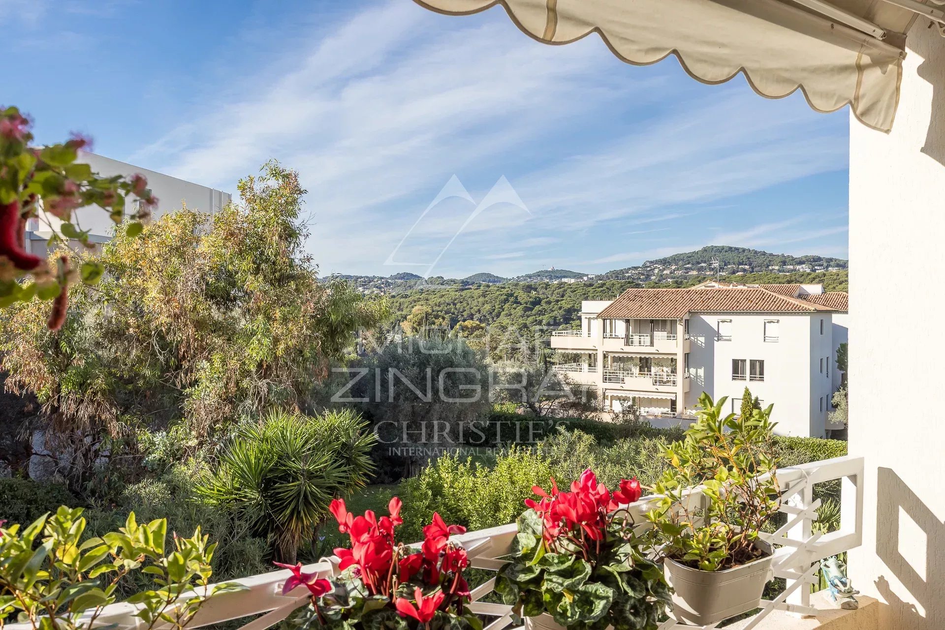 Exceptional Apartment with Terrace and High-End Amenities – Saint-Jean, Antibes