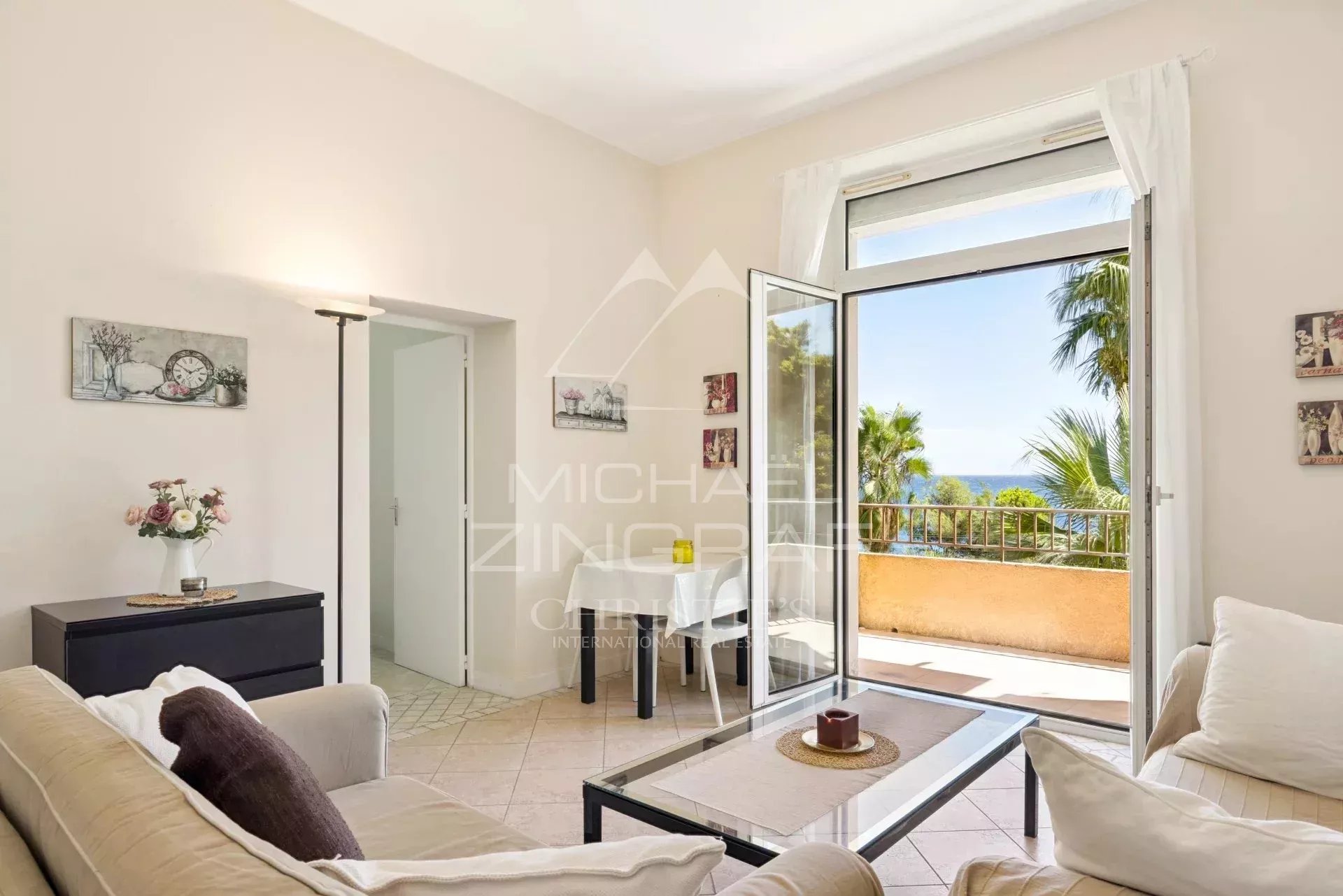 Cannes et Golfe-Juan – Vue mer imprenable et accès direct à la mer