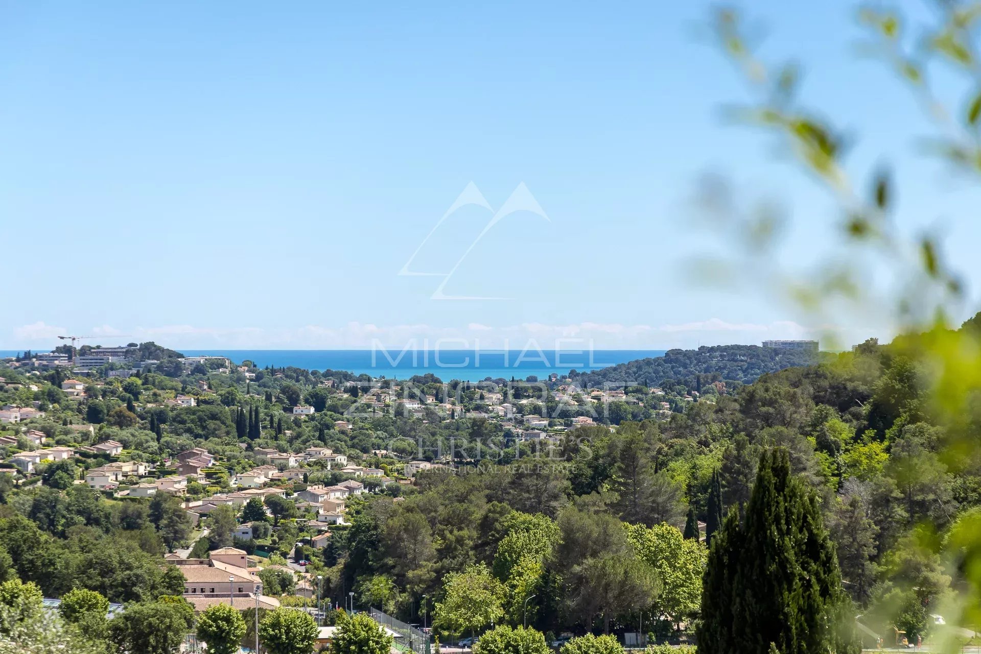 La Colle-sur-Loup : Villa provençale avec vue mer