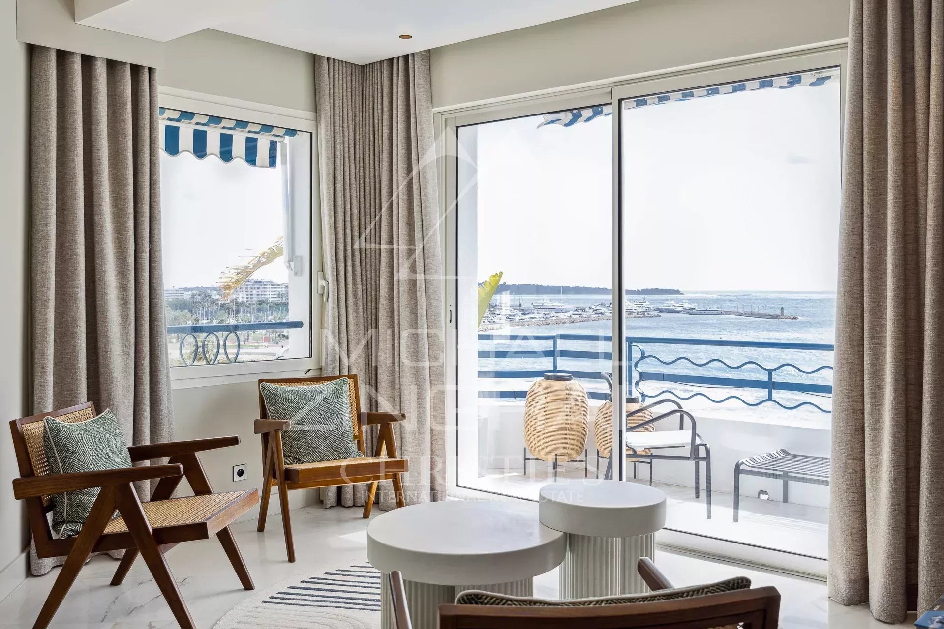 Cannes - Croisette - 3-Zimmer-Wohnung mit Panorama-Meerblick