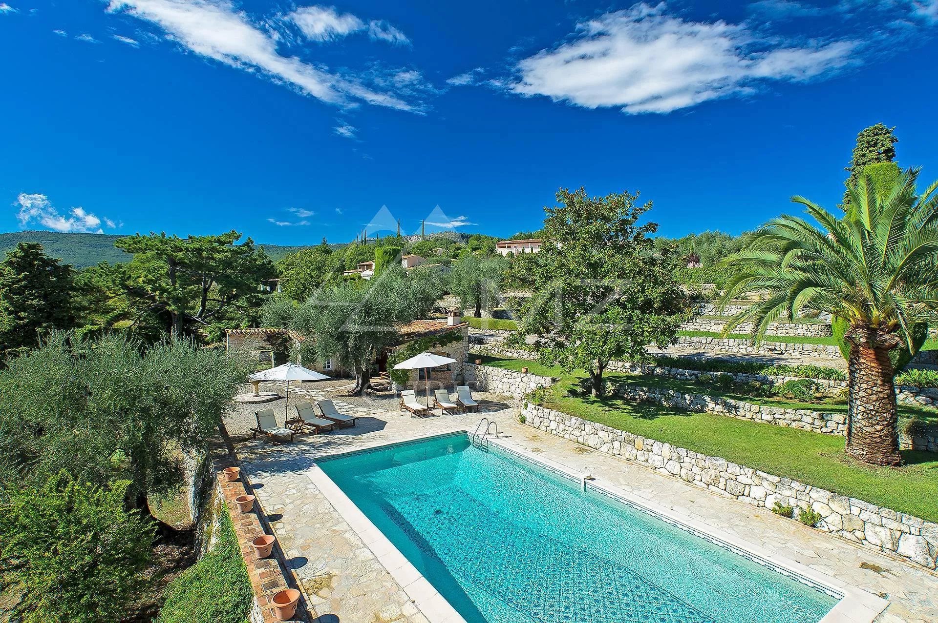 Cannes backcountry - Superb authentic property