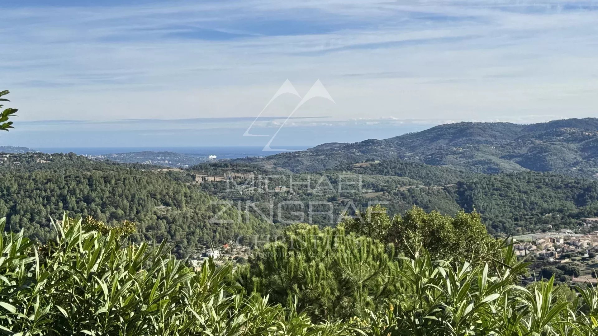 Villa with panoramic views