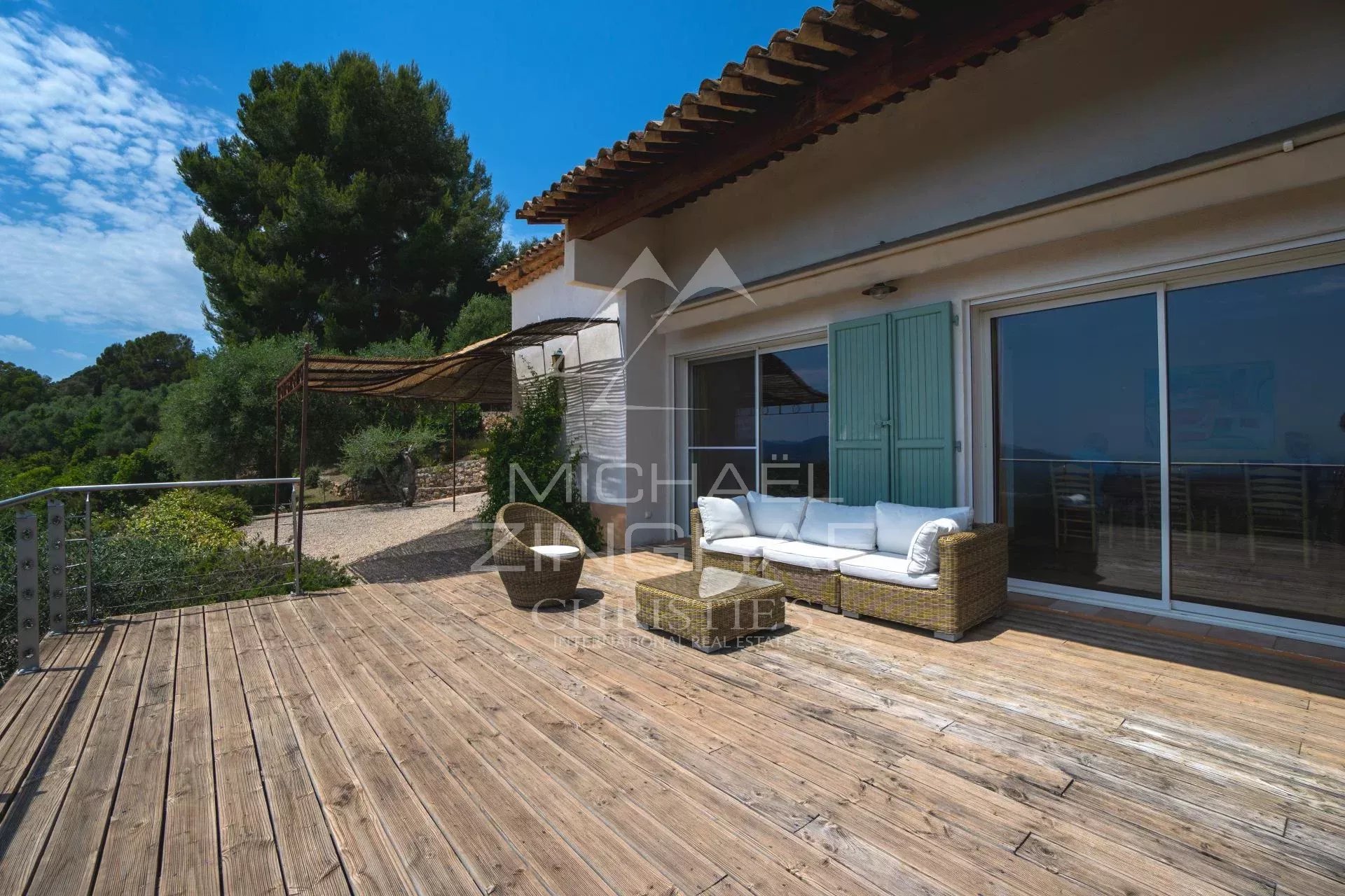Elegant Provençal villa