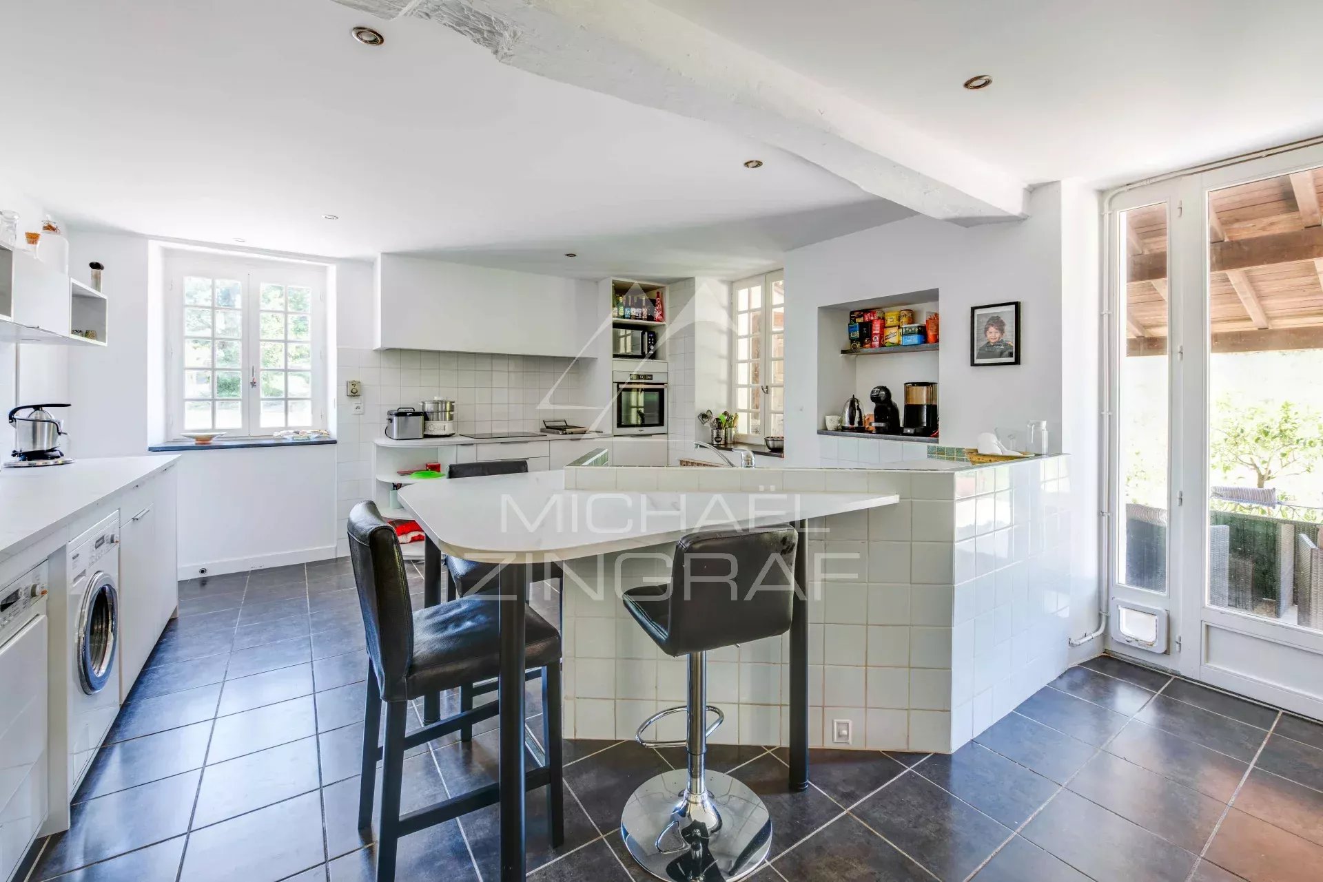 Entre mer et montagnes, ancienne ferme en lisière de forêt / 7 hectares Pays-Basque