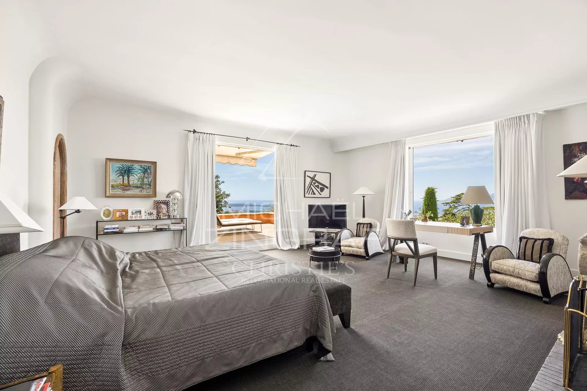 Co - EXCLUSIVITE - Cannes - Californie - Majestueuse maison de Maitres