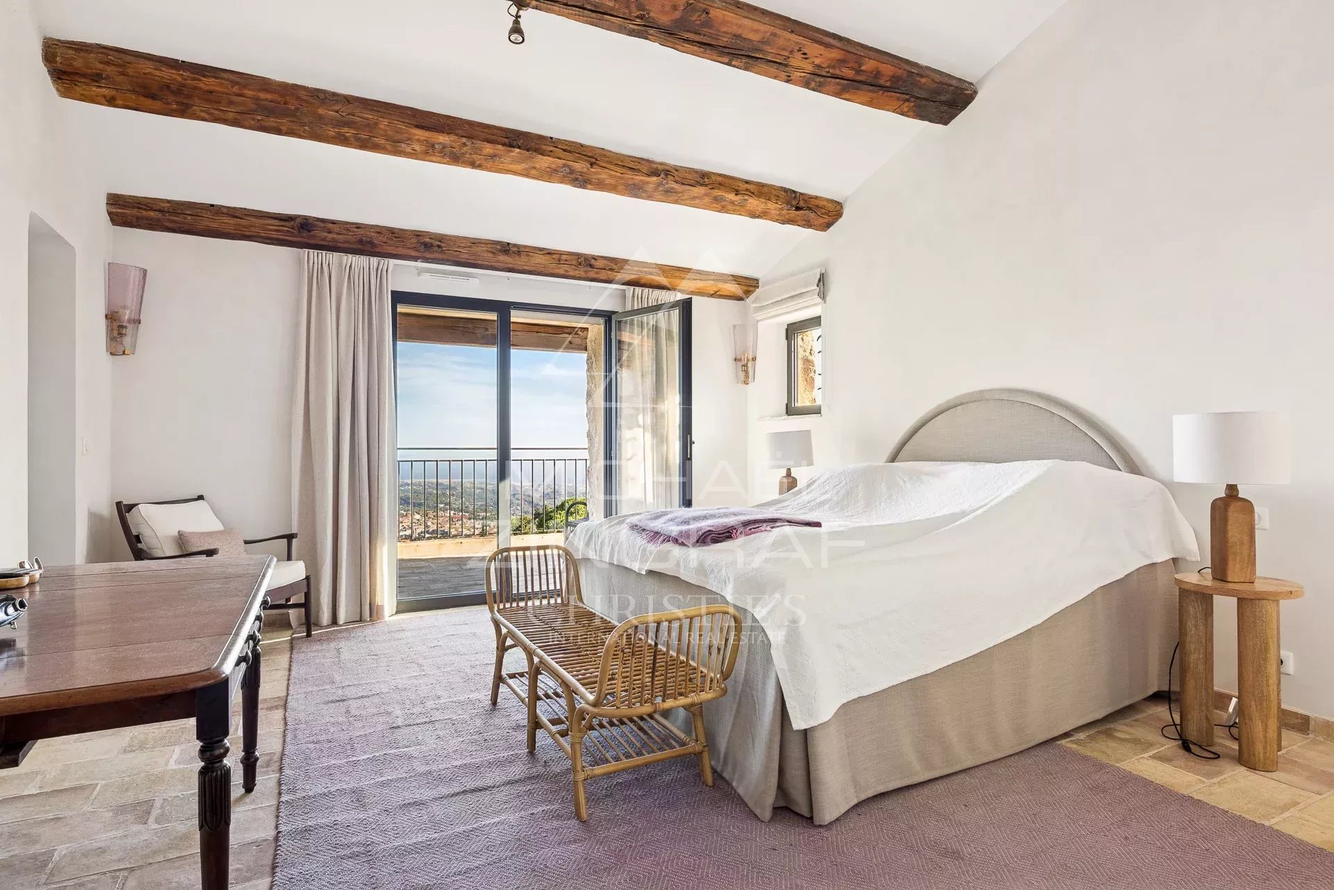 Proche Saint-Paul-de-Vence – Villa d’exception à Vence avec vue panoramique mer et collines – 5 chambres