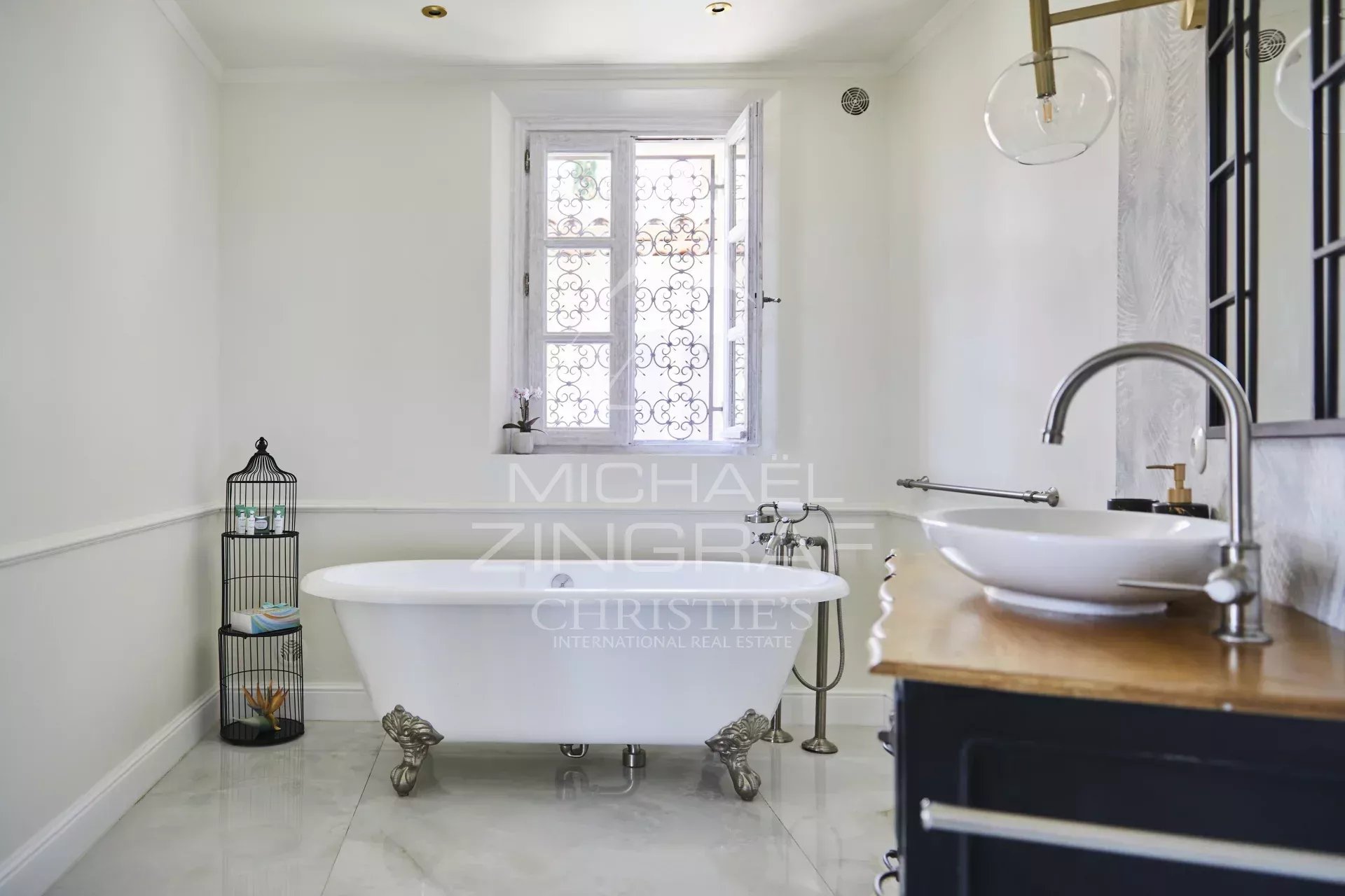 Tourrettes-sur-Loup - Villa provençale avec vue mer panoramique - 8 chambres