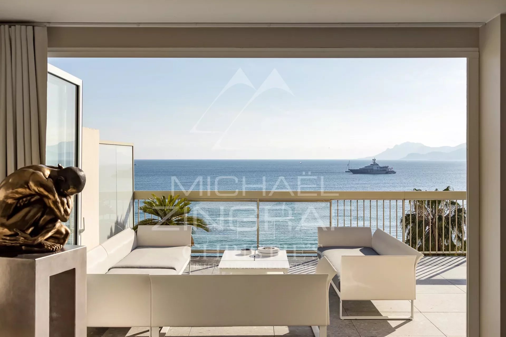Cannes - Croisette - Magnifique penthouse