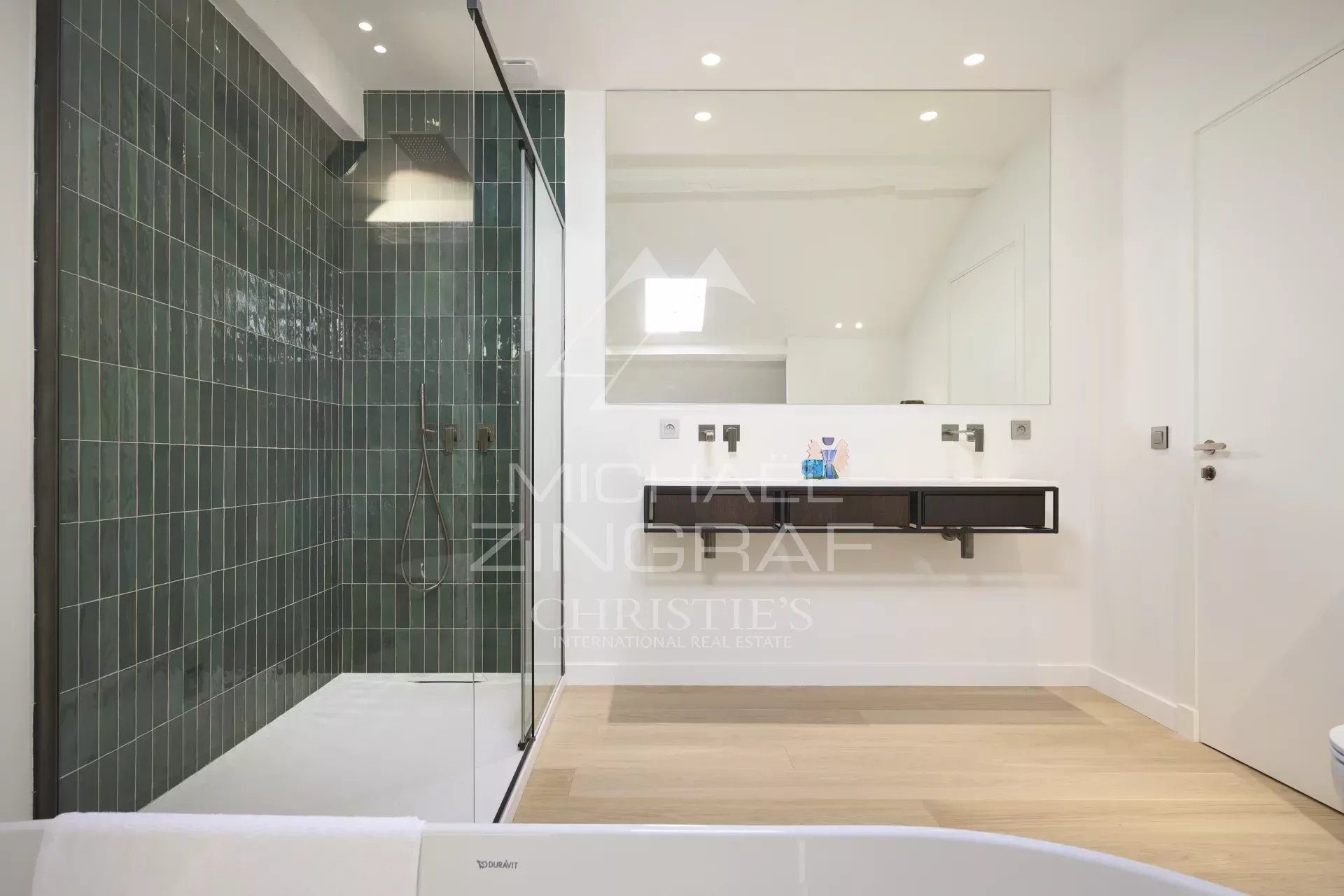 Cannes, Croix des Gardes: Exceptional apartment with panoramic ocean views