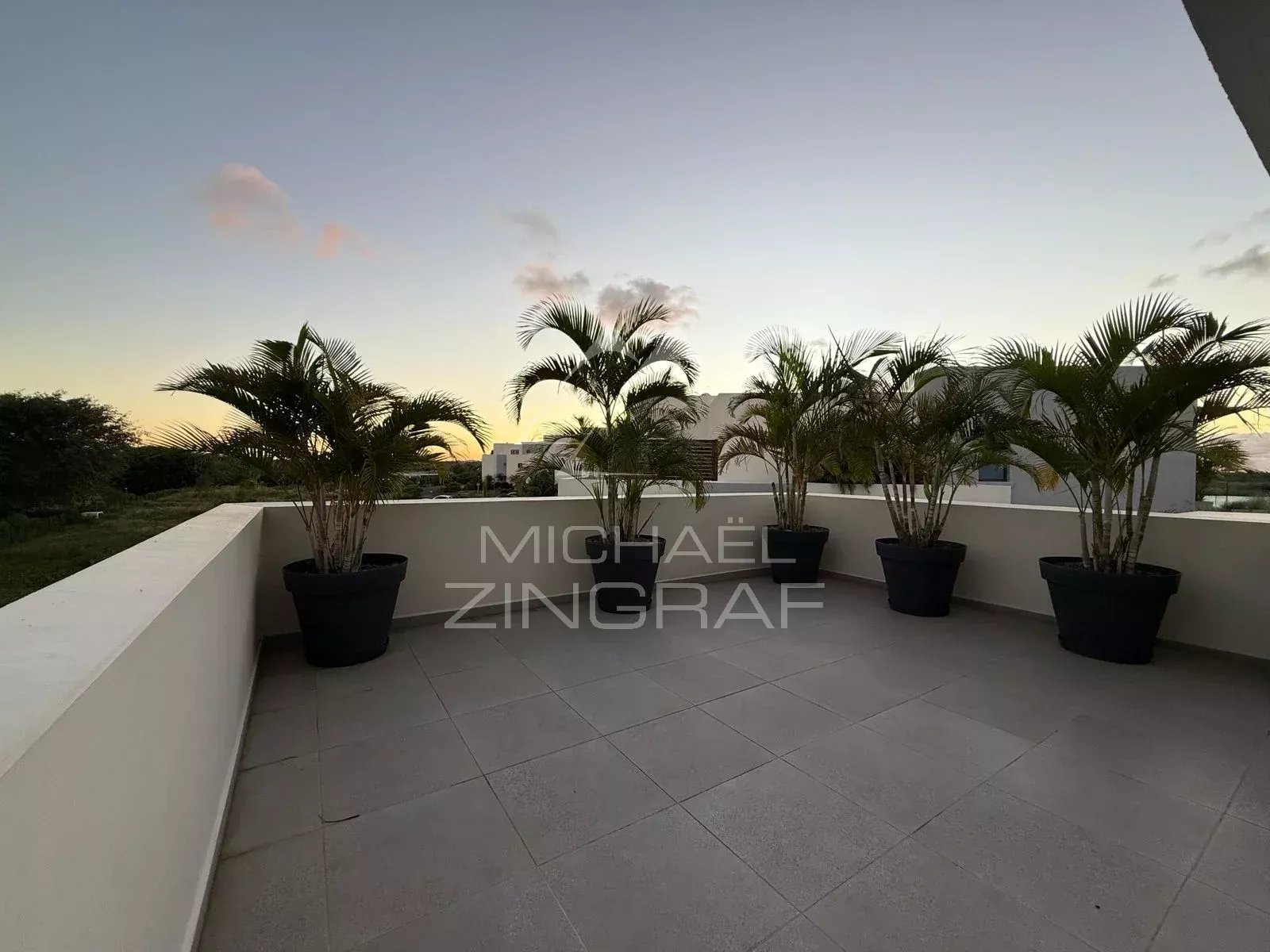 Penthouse d’Exception avec Vue Mer