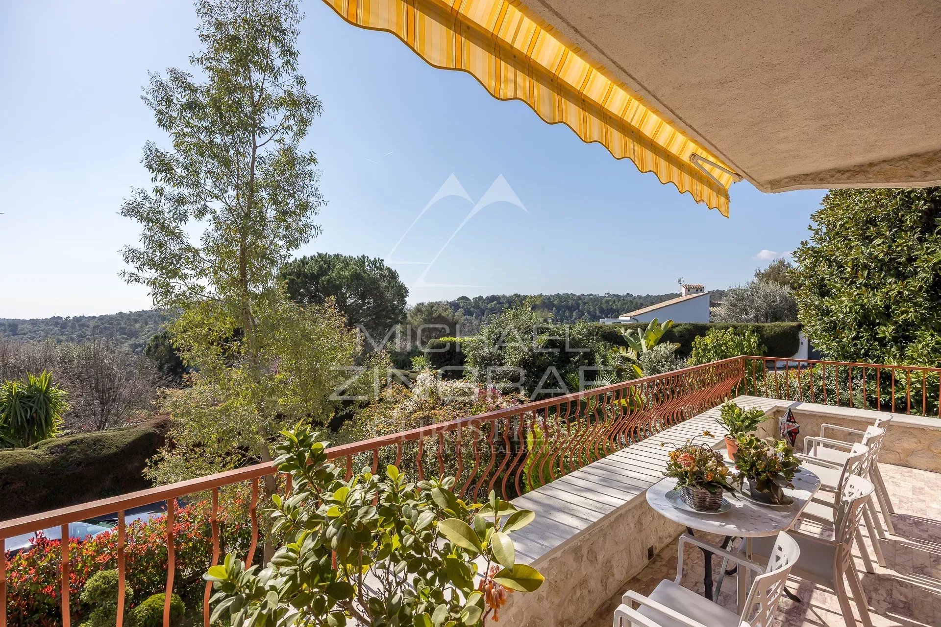 Vence : Propriété de charme à pied du centre-ville