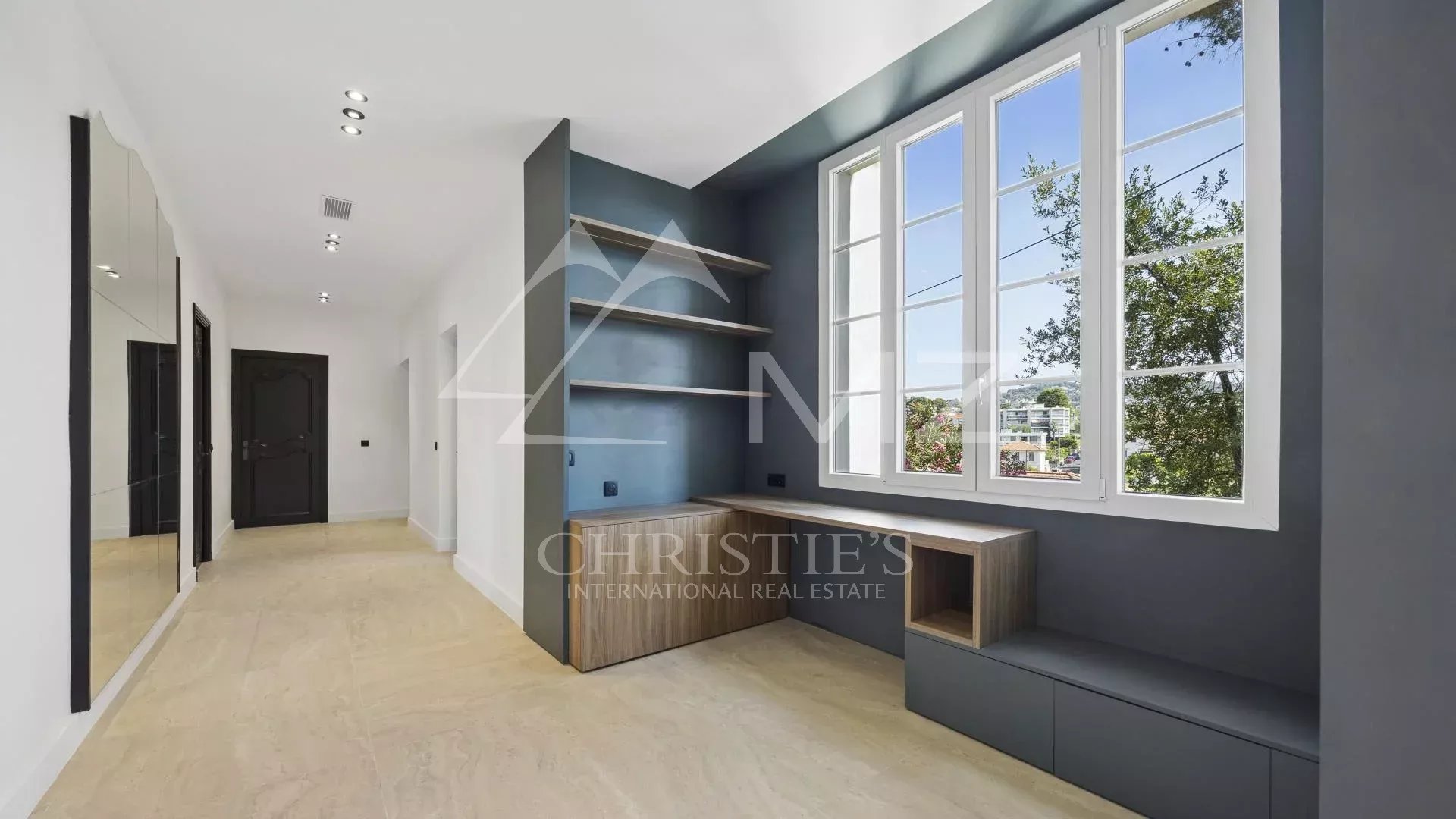 Le Cannet Europe stunning volumes for this apartment