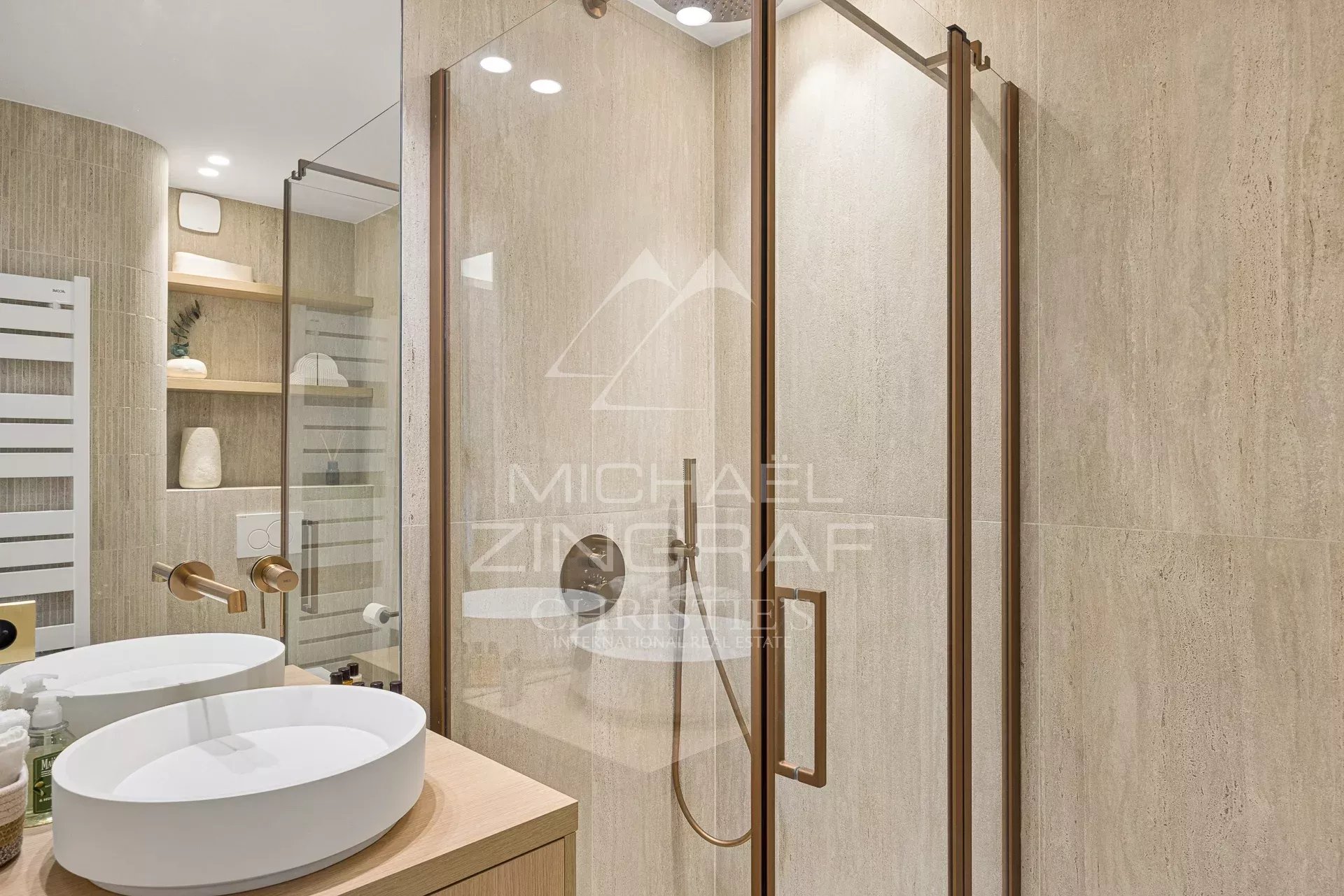 Cannes – Gazagnaire – Wunderschöne renovierte 3-Zimmer-Wohnung