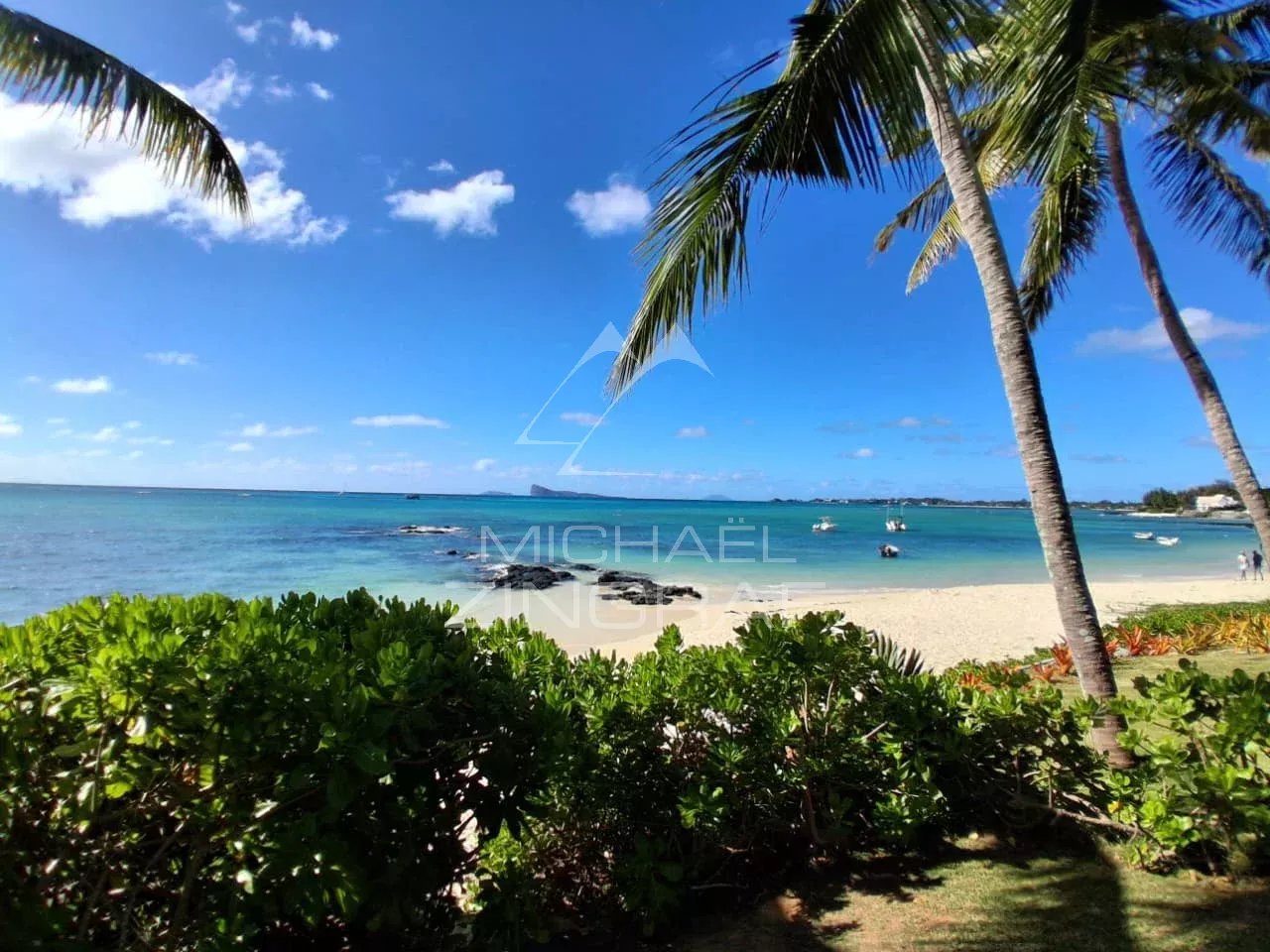 Mauritius - Rare opportunity : Luxury villa by the sea near Grand Bay - Pointe aux Canonniers