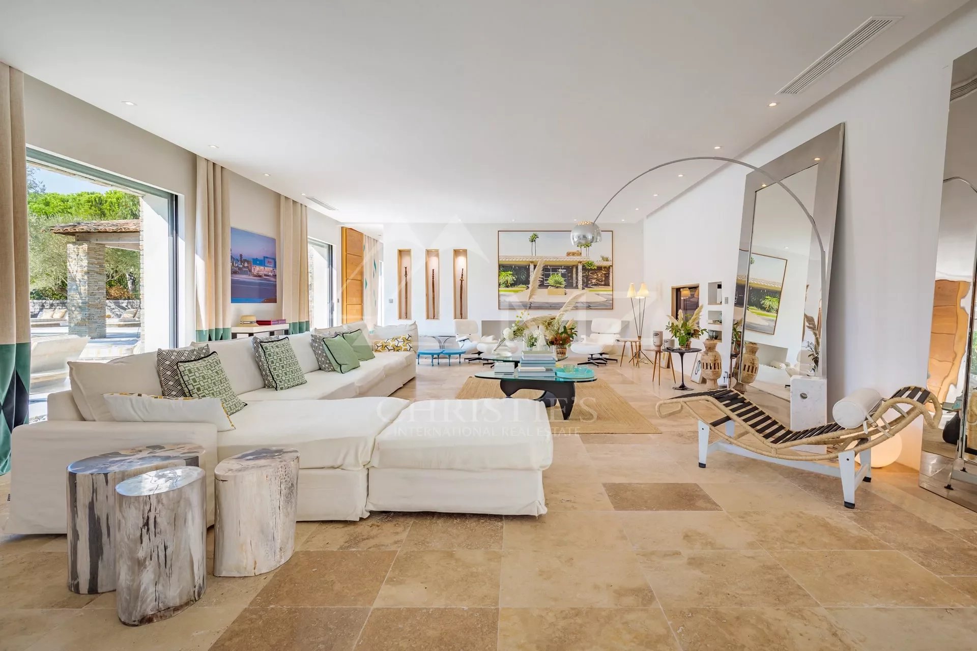 Saint-Tropez - Magnificent contemporary villa