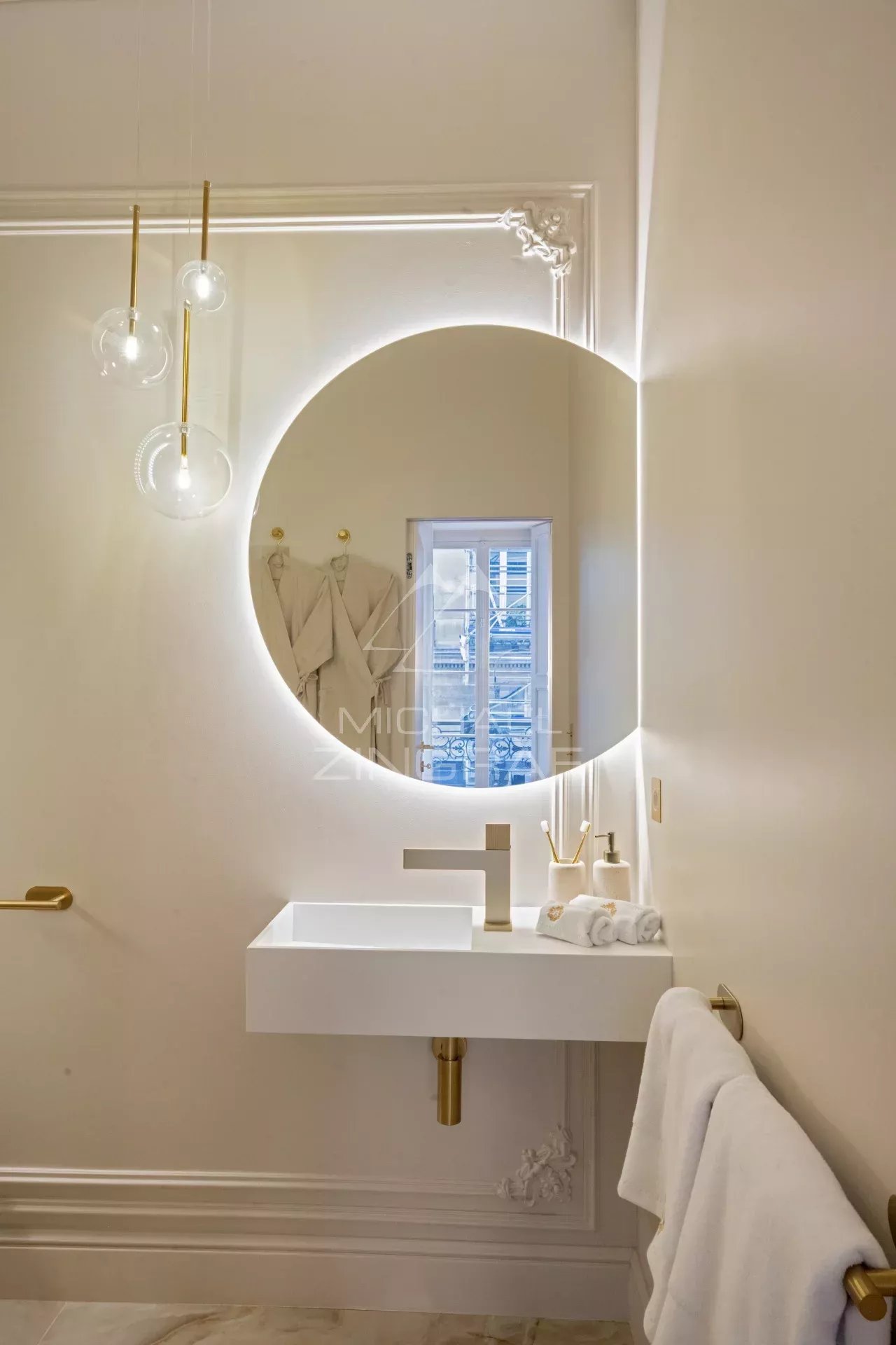 À VENDRE - APPARTEMENT PARFAIT ÉTAT - ADRESSE D'EXCEPTION  - RUE DE TOURNON