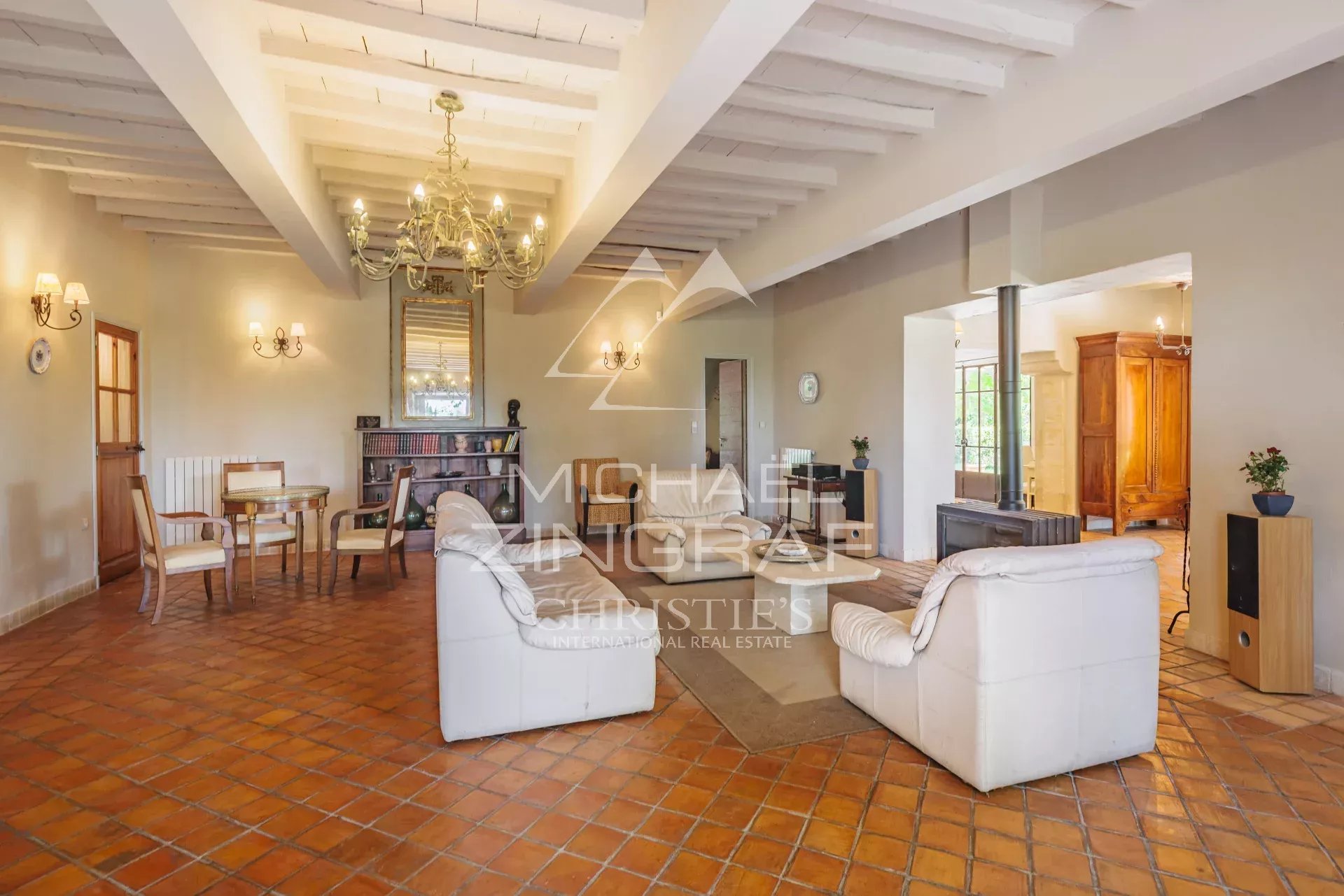 Schönes Anwesen - in der Nähe von Avignon