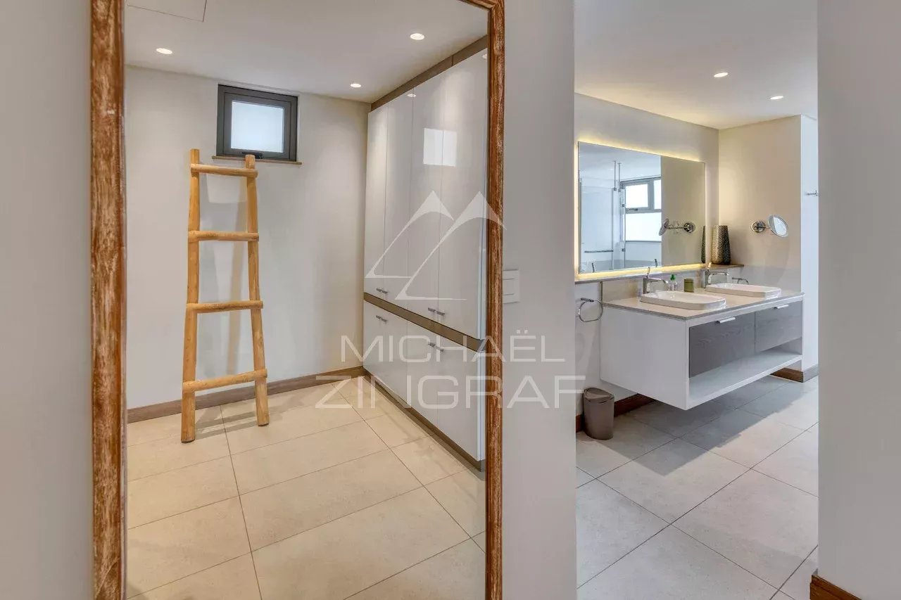 Penthouse with Golf View – Mont Choisy