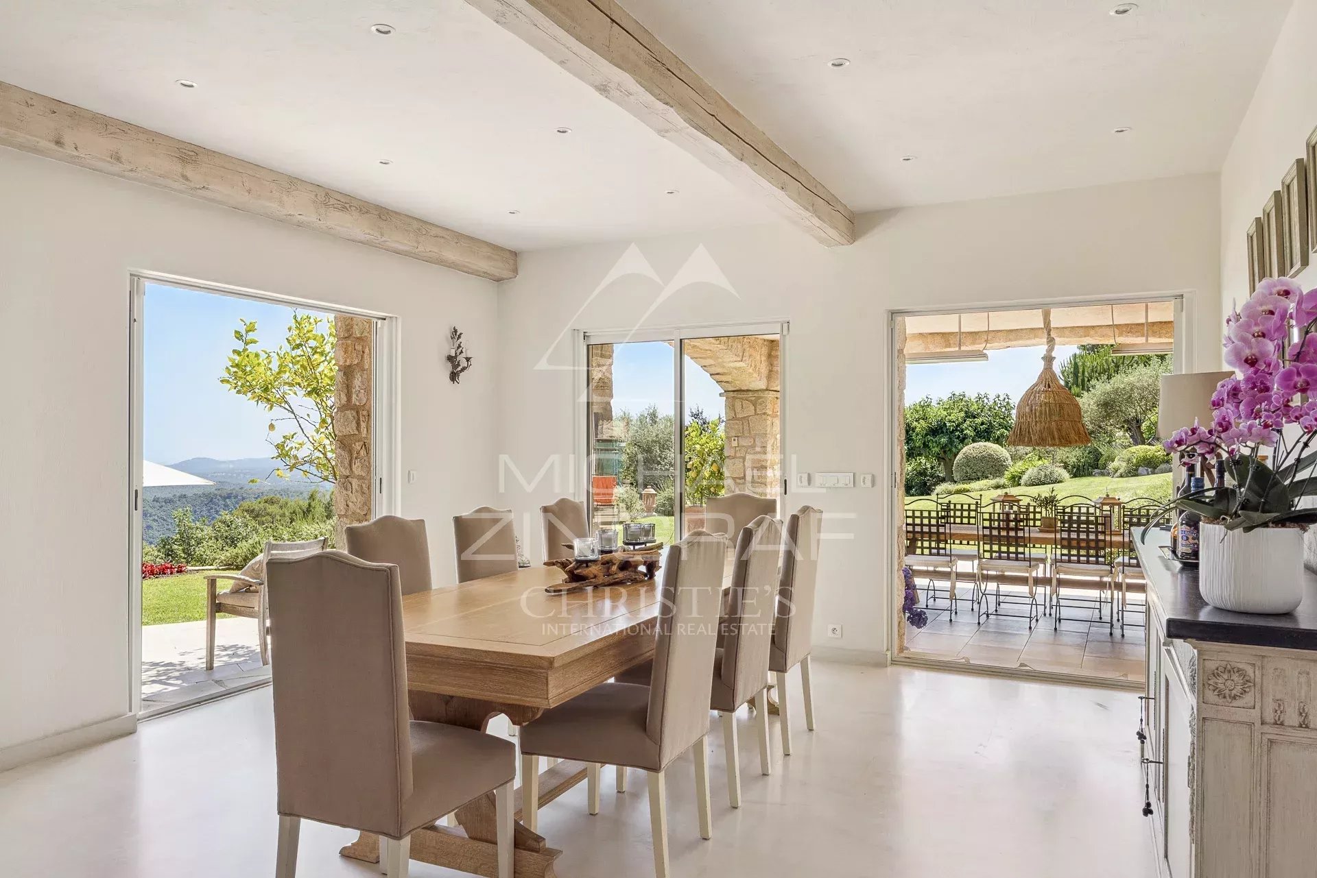 Proche Saint-Paul de Vence - Superbe mas avec vue panoramique mer