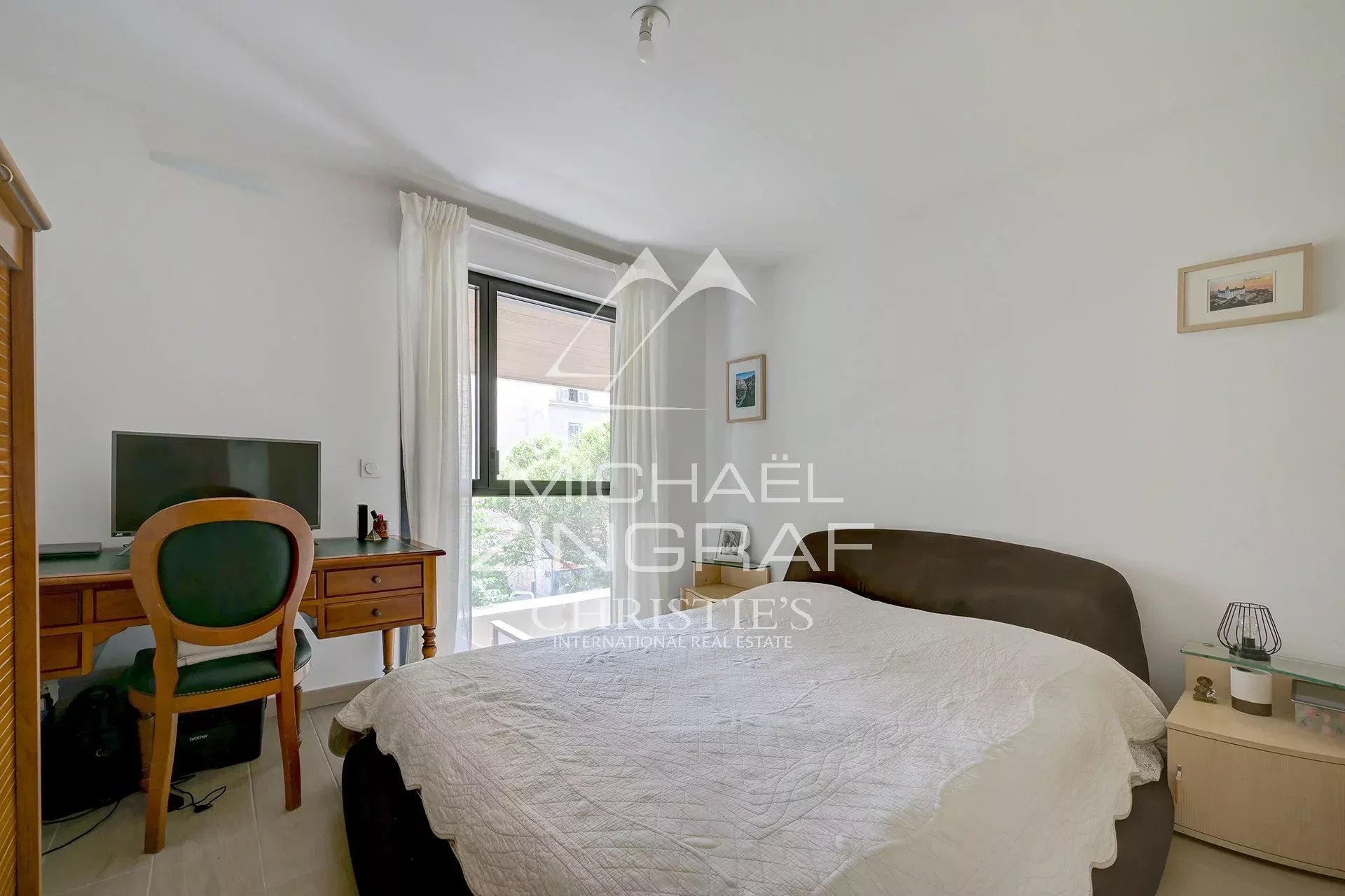Recent residence - 2-bedroom duplex apartment