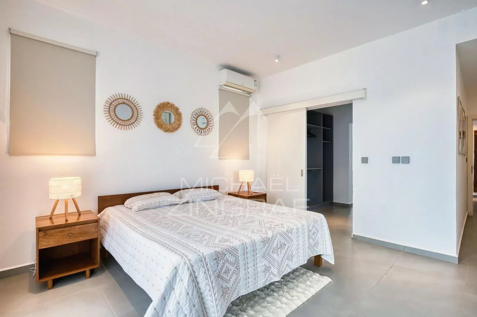 Appartement Neuf de 3 Chambres Entièrement Meublé à Pereybere