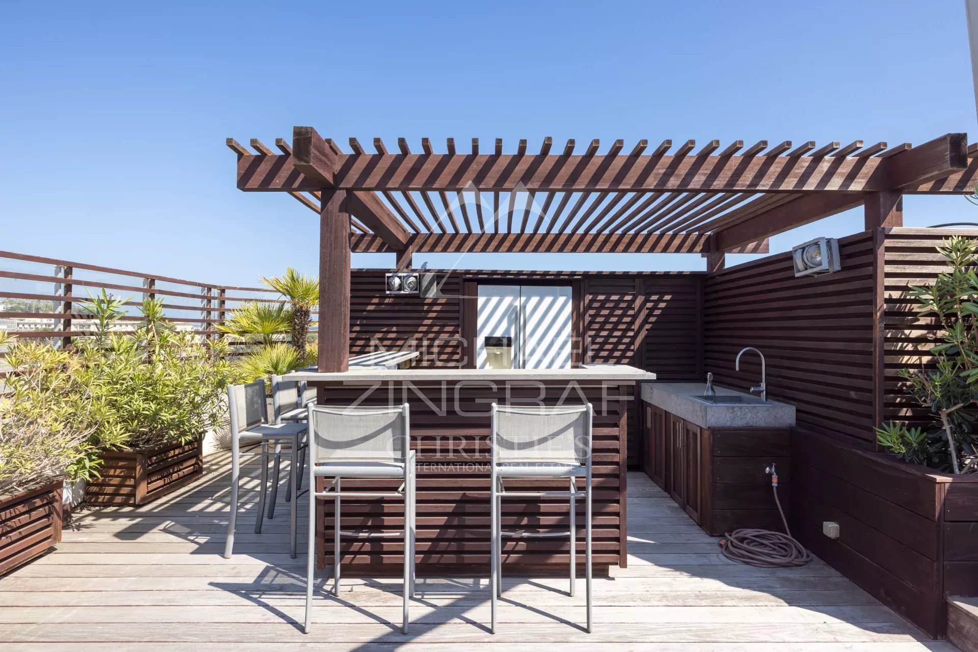 CO-EXCLUSIVITY - Cannes – Croisette – Penthouse with 120 sqm Rooftop Terrace