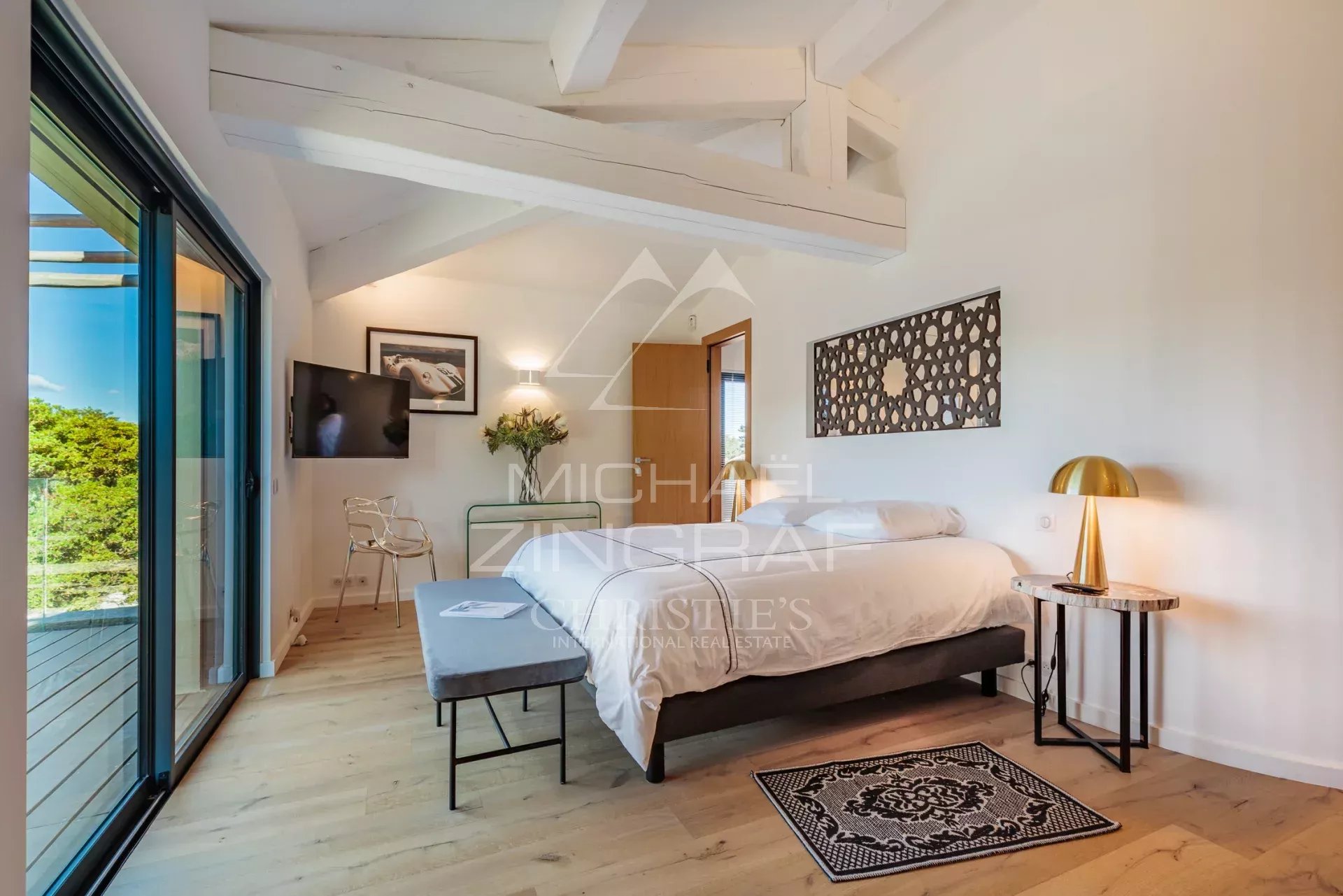 Saint-Tropez – Villa d’Exception dans Domaine Privé Ultra Sécurisé