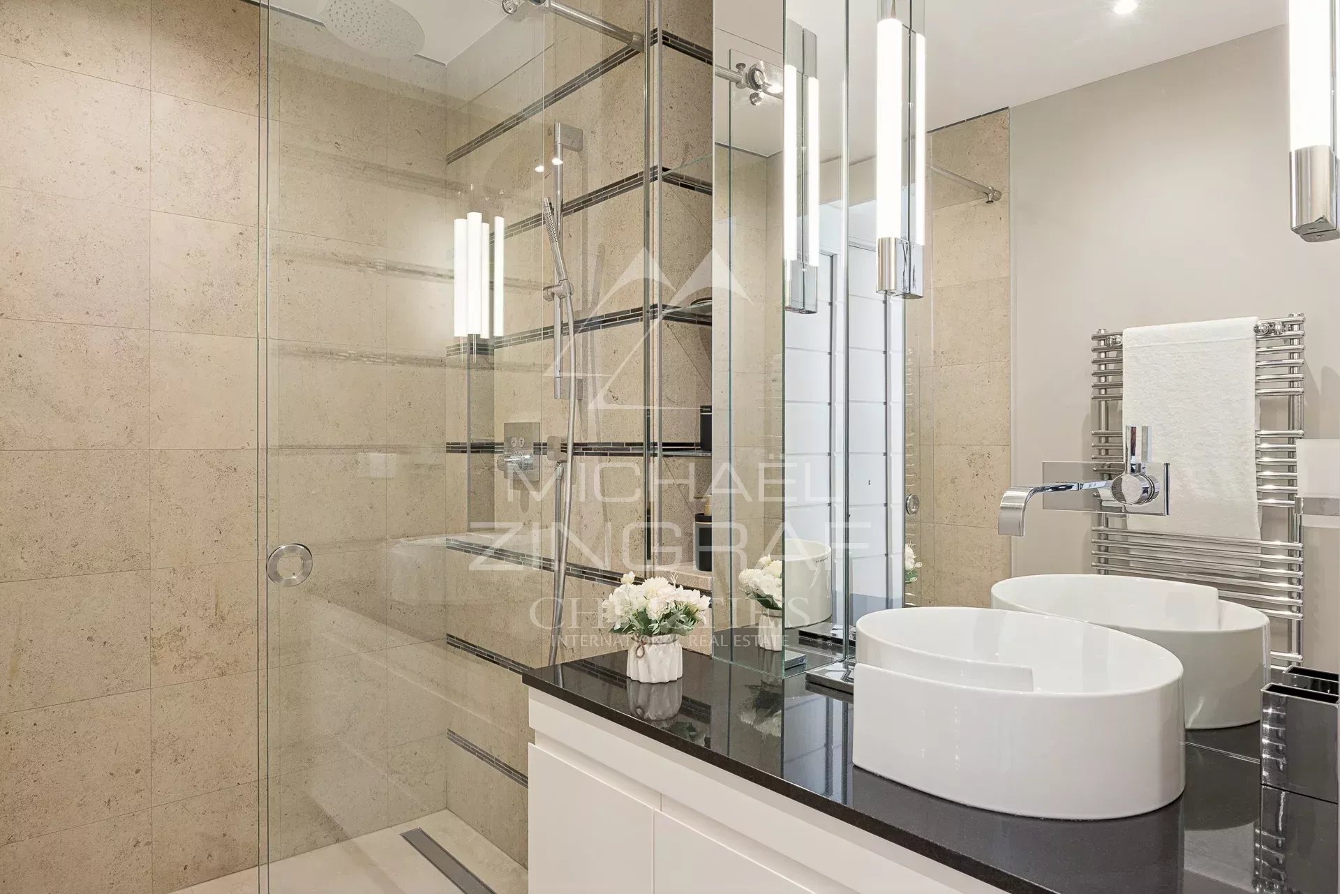 Cannes - Croisette - Renovierte 3-Zimmer-Wohnung