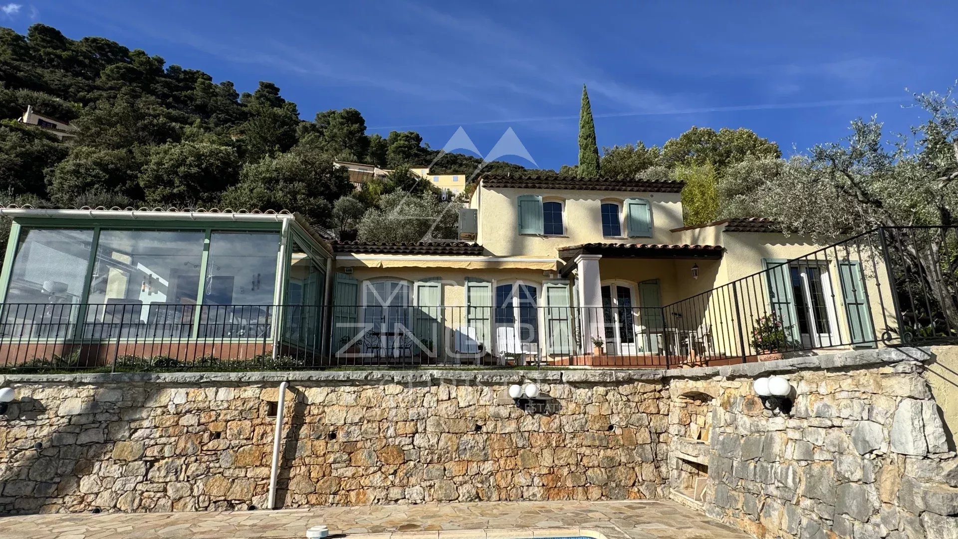 Villa with panoramic views