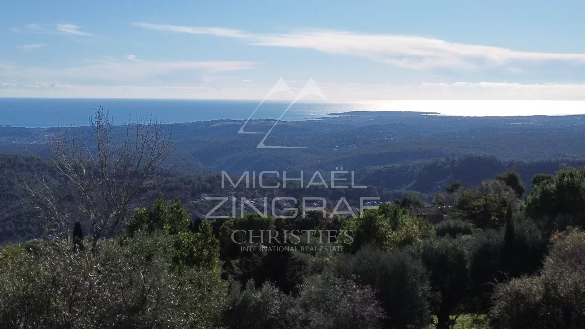 Baugrundstück mit Panoramameerblick, in der Nähe des Dorfes Tourrettes-sur-Loup