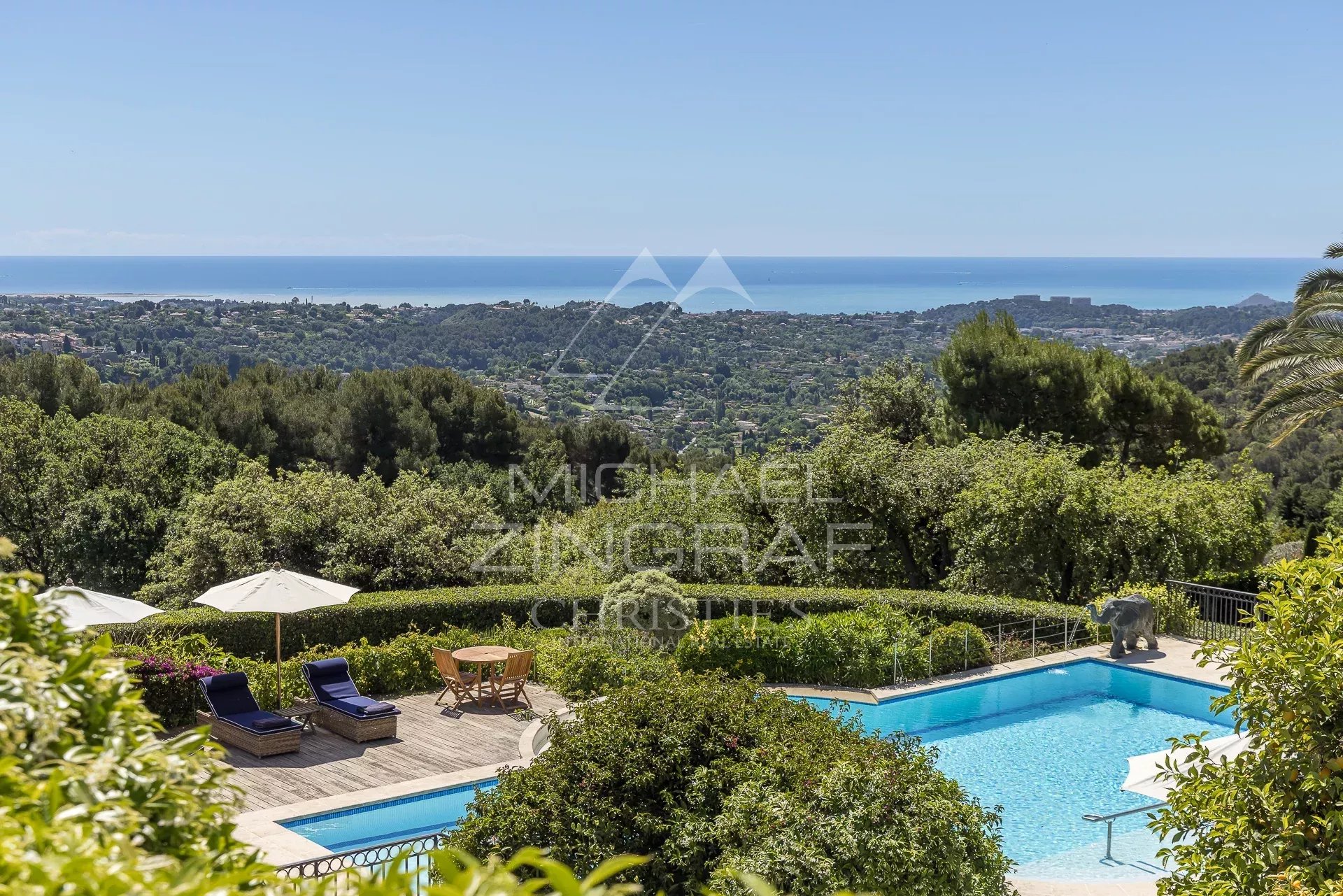 Co-Exclusivité: Propriété d'exception sur 1HA de terrain