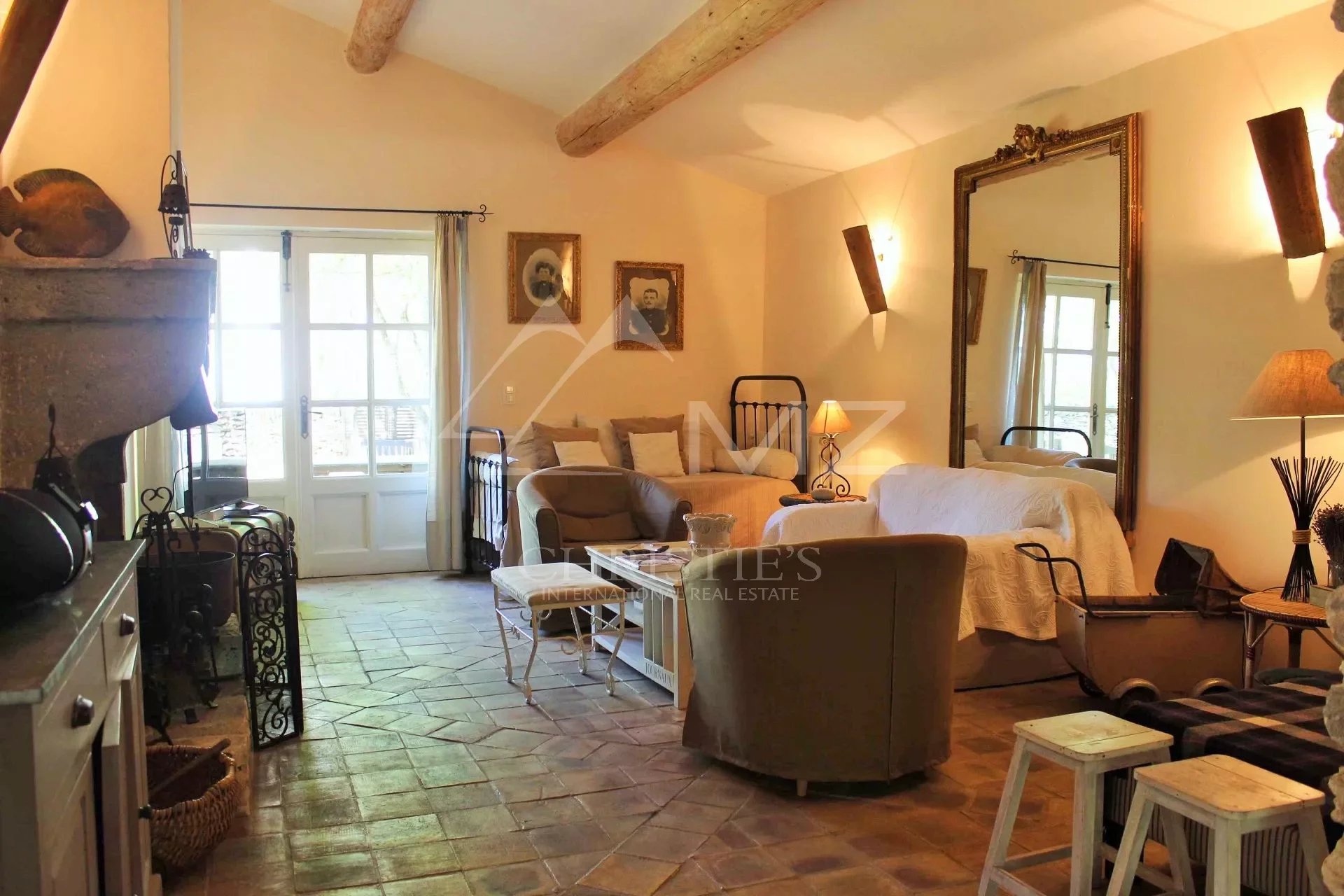 Luberon - Authentic restored shepherd's house with lot of charm