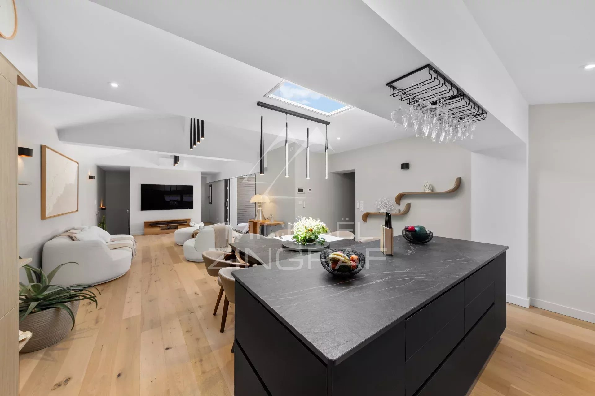 CENTRE-VILLE D'ARCACHON - VILLA HAUT DE GAMME AVEC SOLARIUM