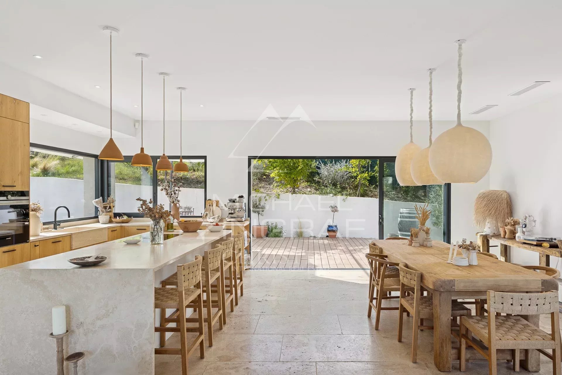 La Colle-sur-Loup: Zeitgenössische Villa mit Blick auf Saint-Paul-de-Vence