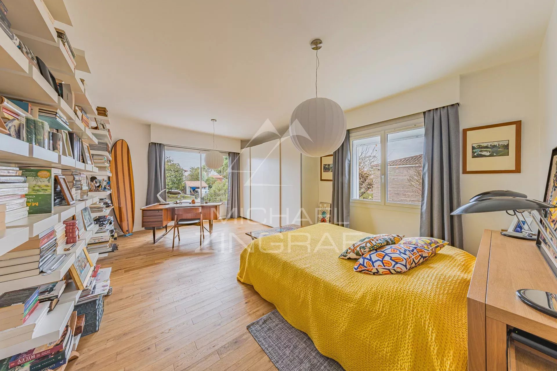 Maison contemporaine avec jardin et piscine au cœur de La Hume