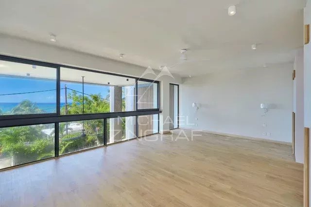 Exceptional Duplex in Pointe aux Canonniers