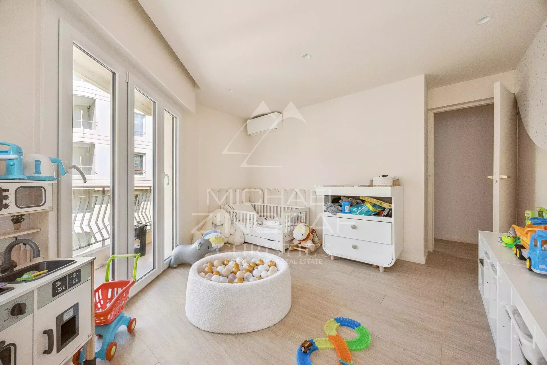 APPARTEMENT D’EXCEPTION EN HYPER CENTRE DE JUAN-LES-PINS