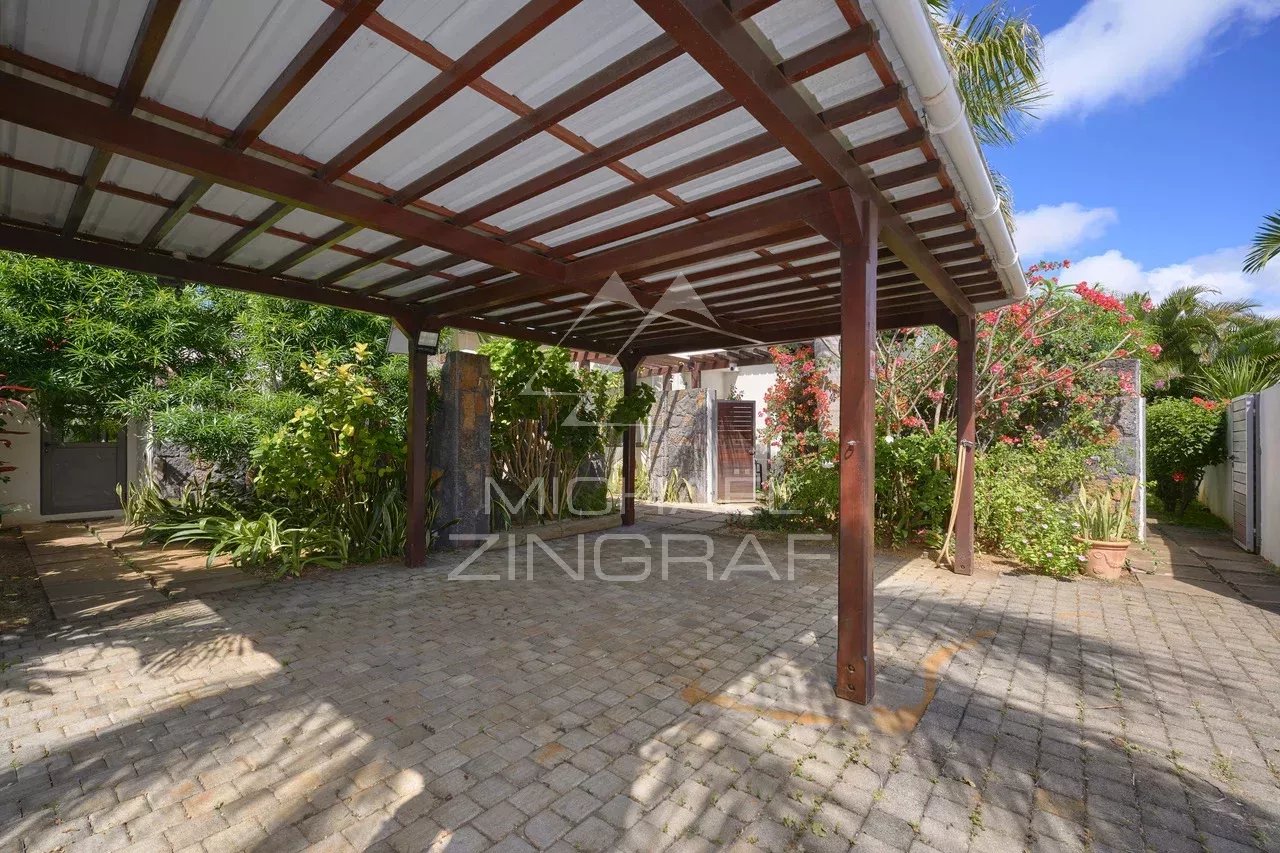 Villa in a Secure Residence in Grand Bay