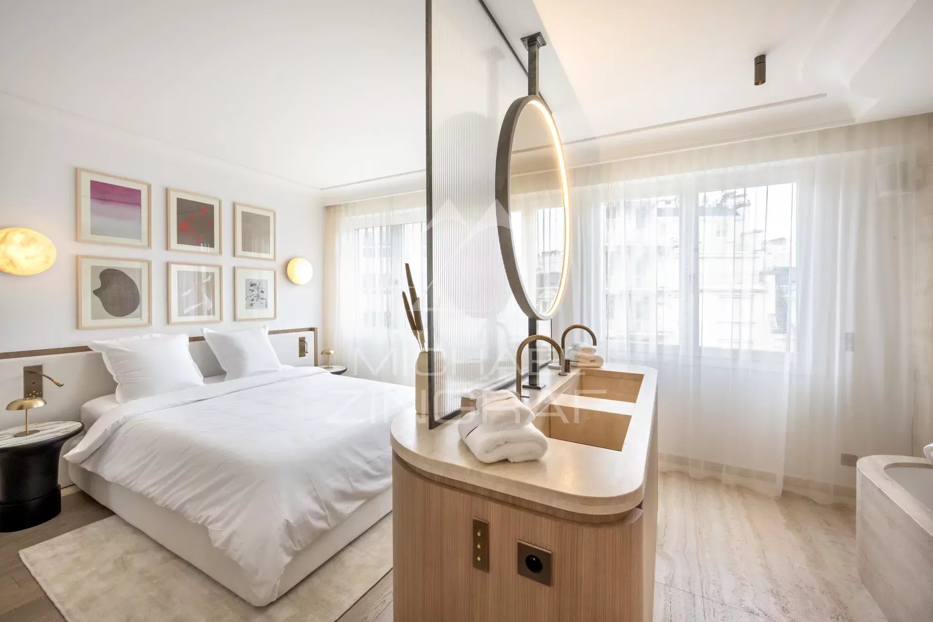 À vendre - Appartement 2 chambres - Étoile - État Neuf